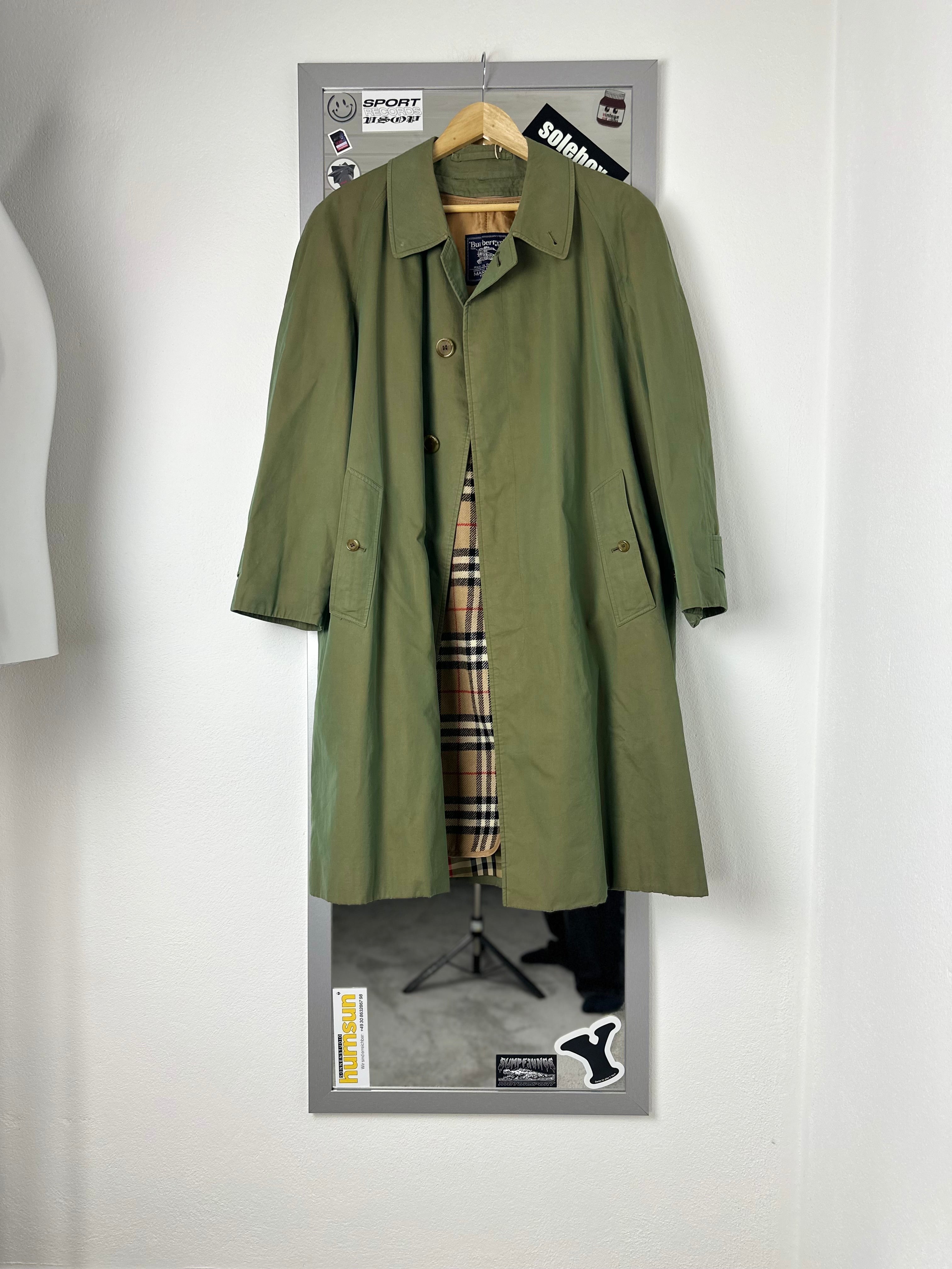 Burberrys Carcoat (48/M) including Inlet
