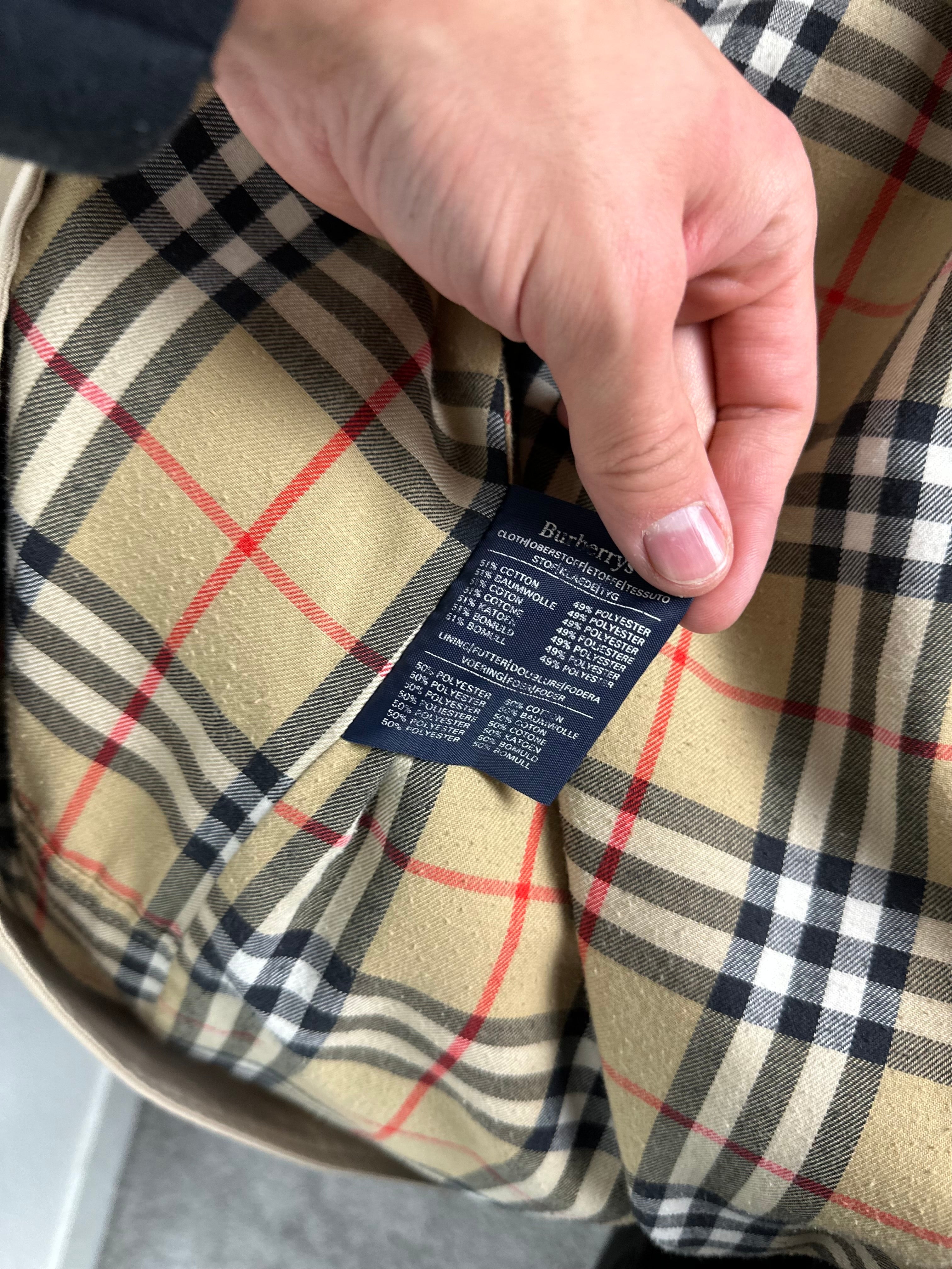 Burberrys Trenchcoat (50/L)