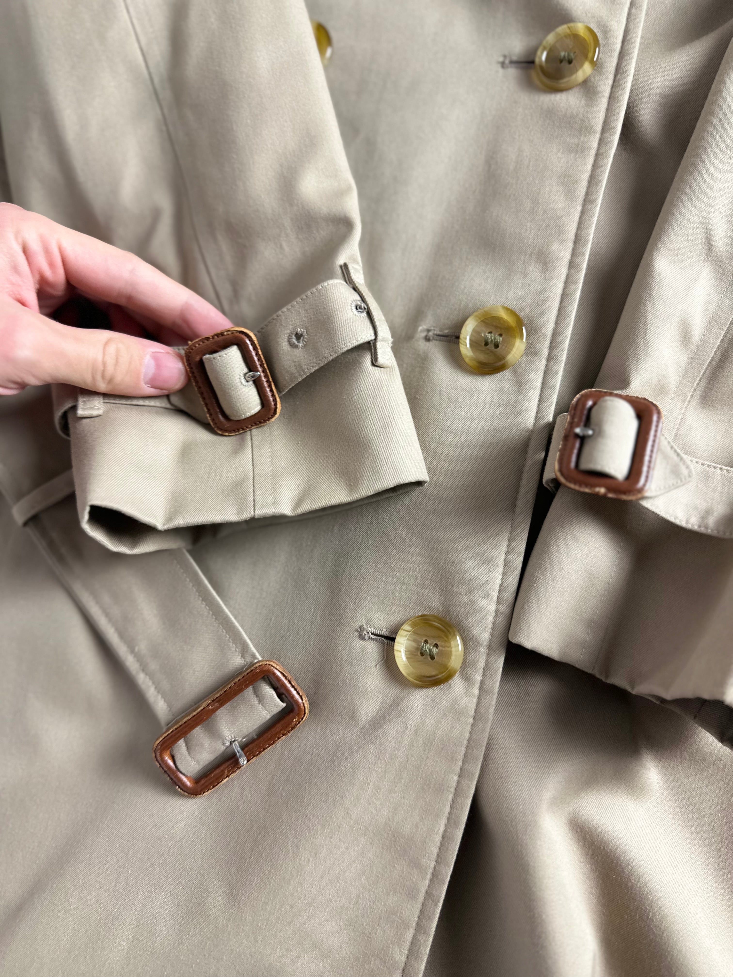 Burberrys Trenchcoat (12/M)