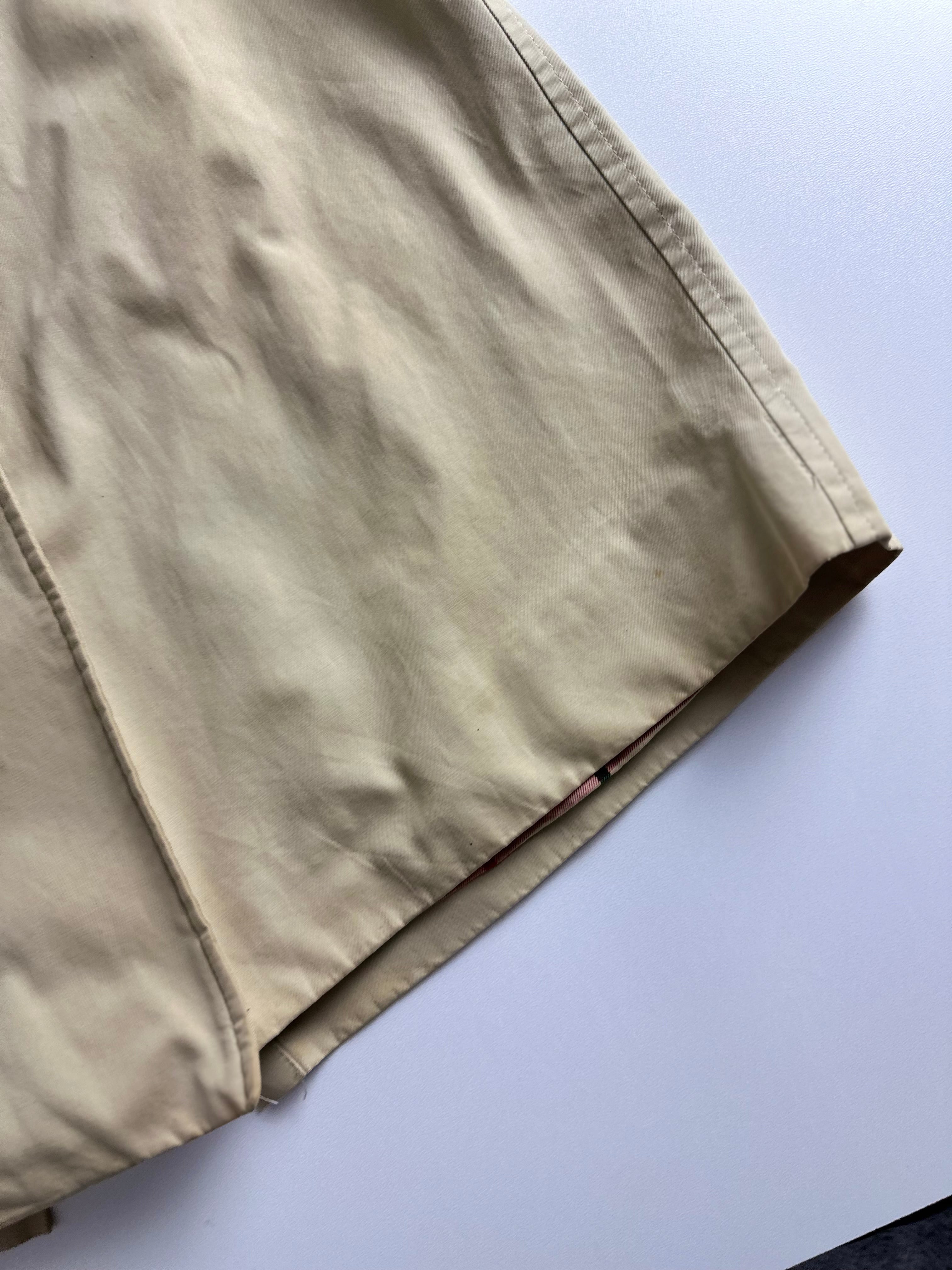 Burberrys Trenchcoat (10/S)