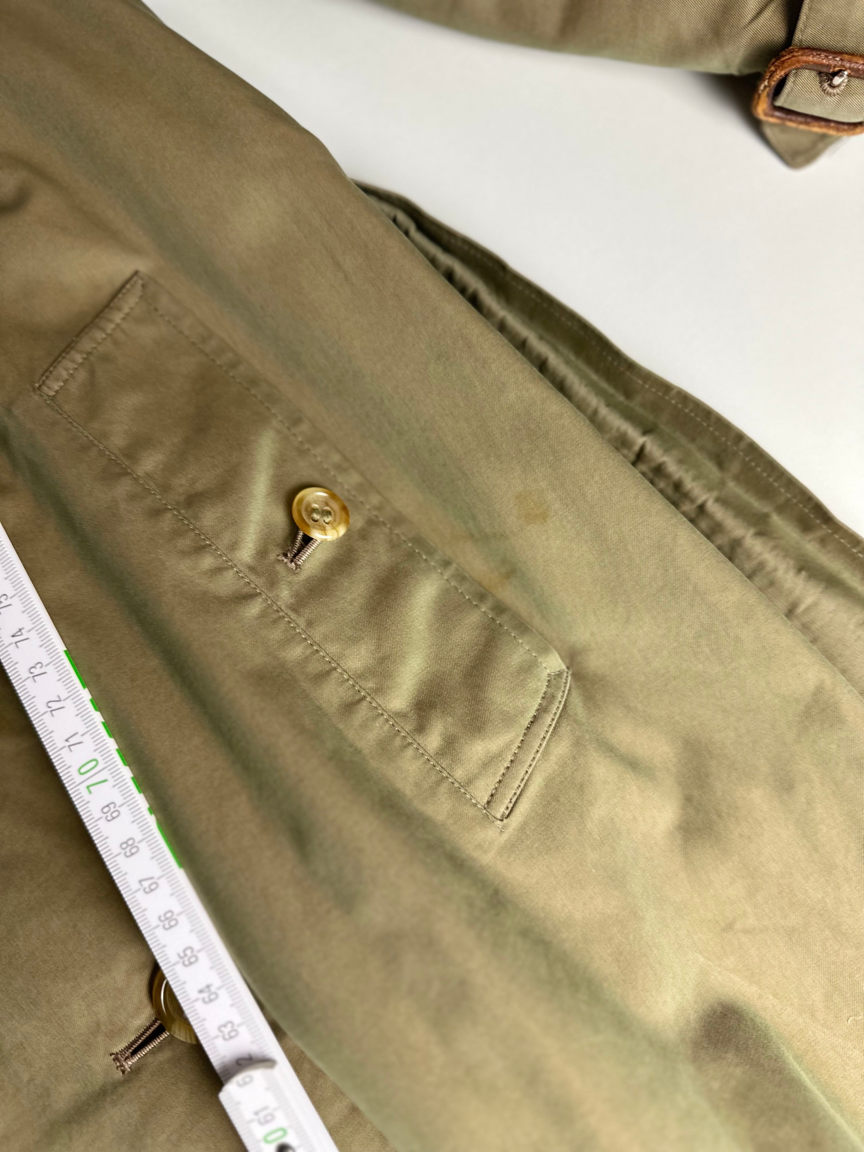 Burberrys Trenchcoat (10/S)