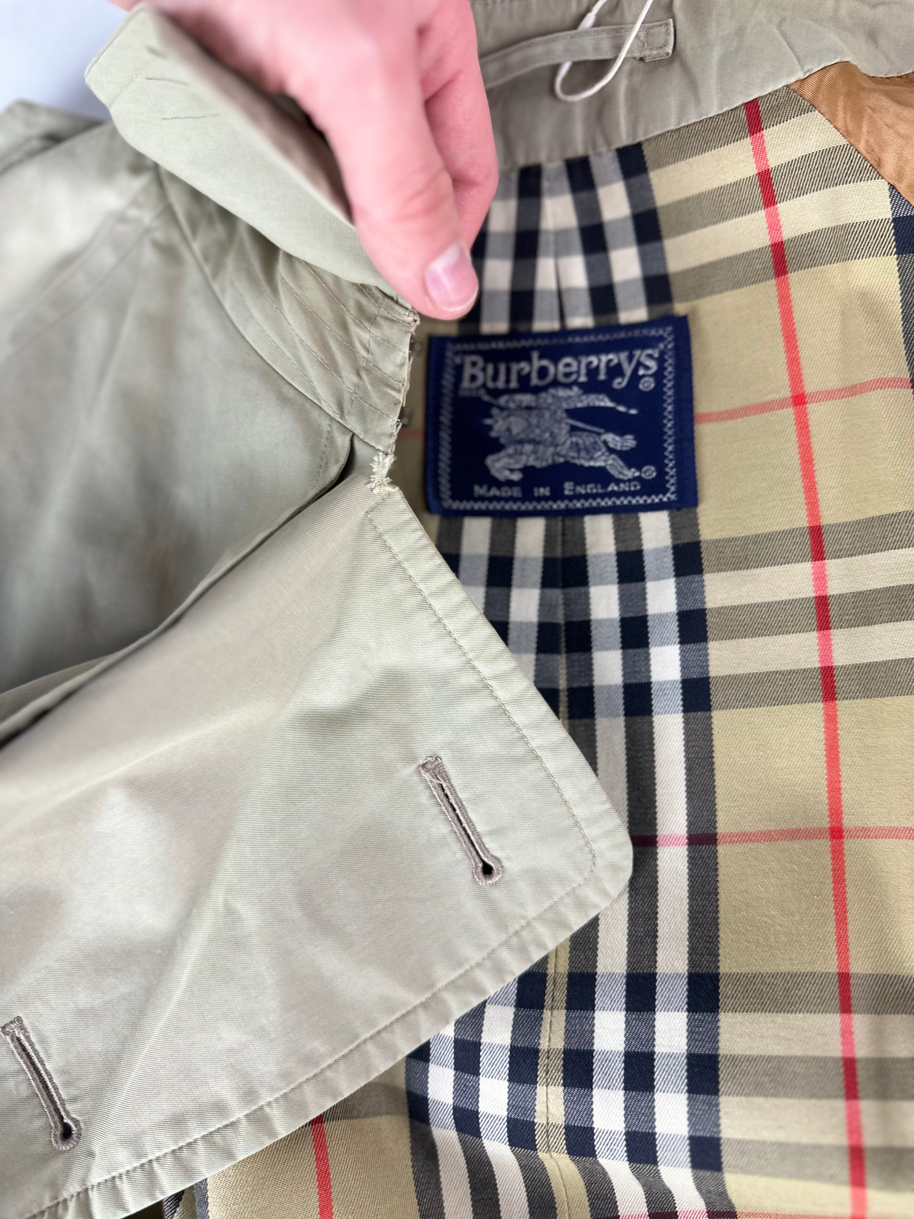 Burberrys Trenchcoat (50/L)