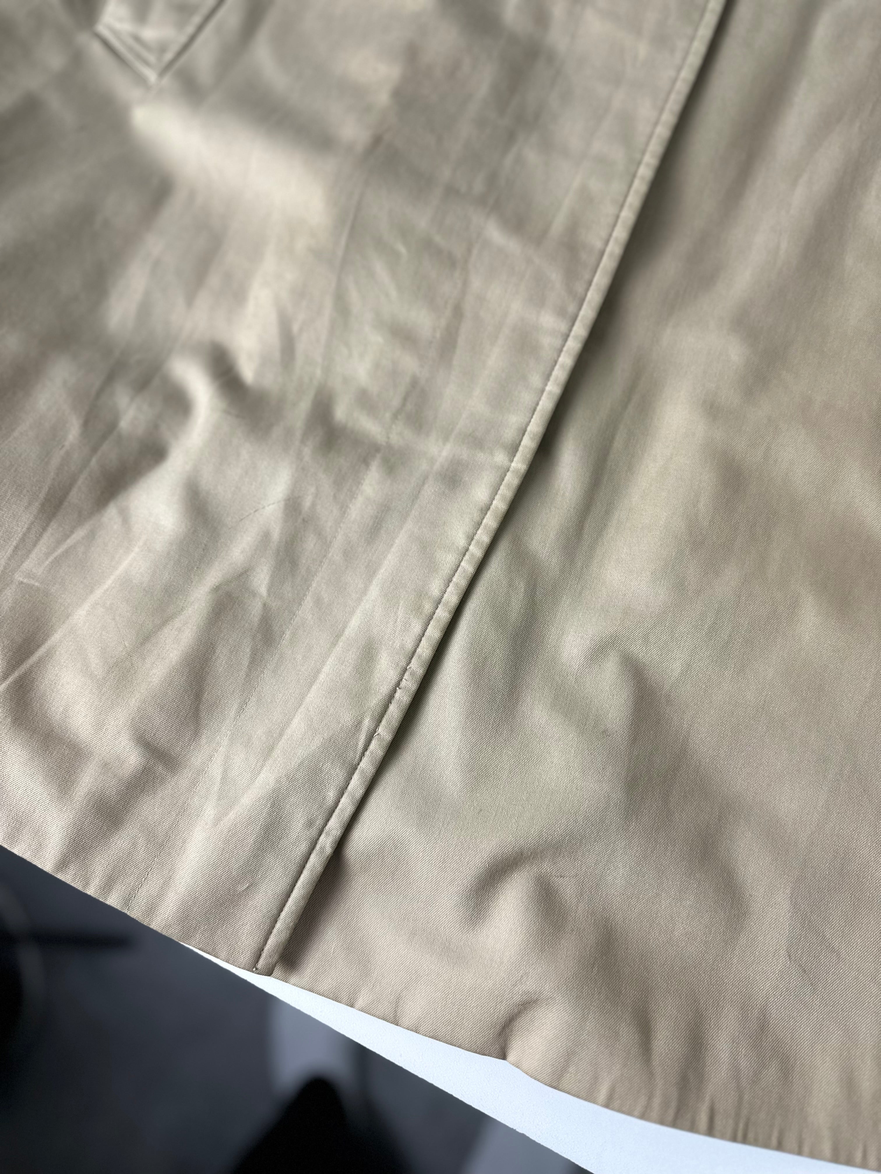 Burberrys Trenchcoat (10/S)