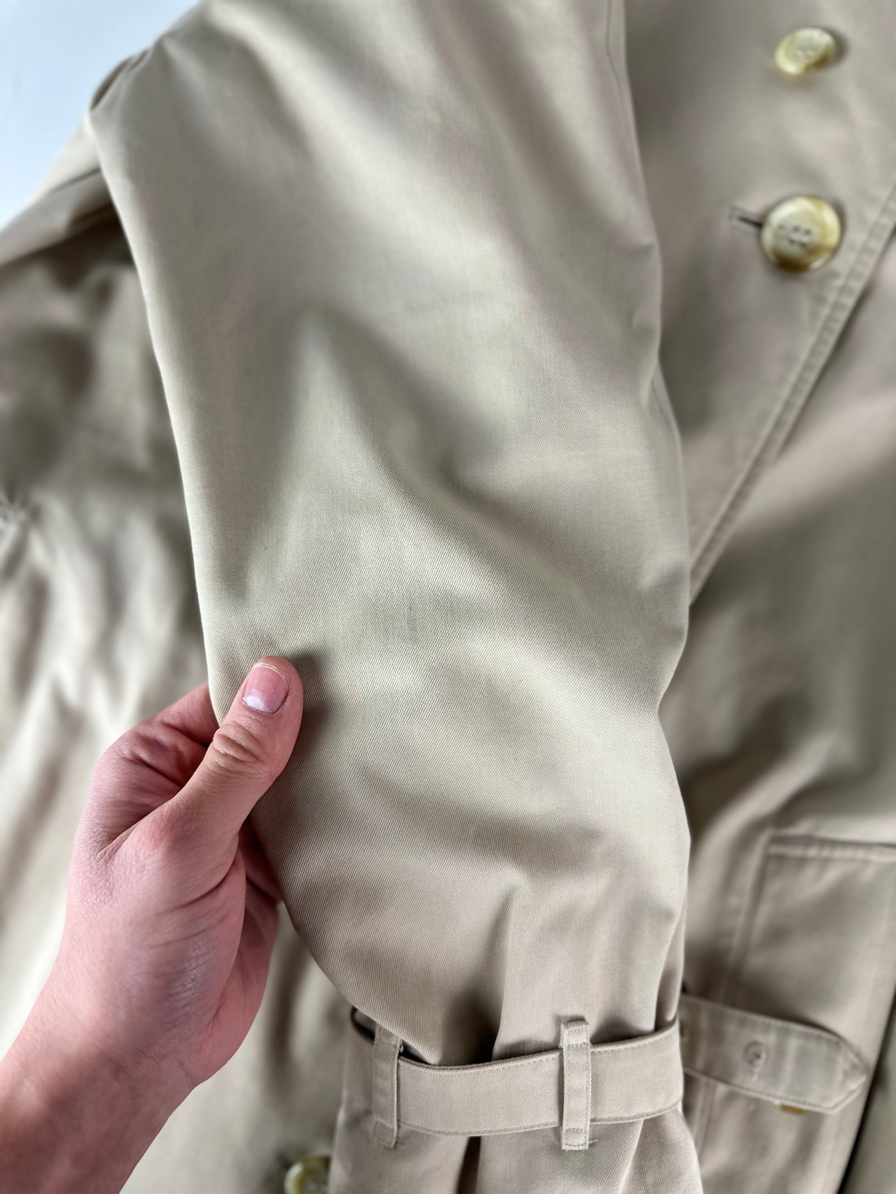 Burberrys Trenchcoat (12/M)