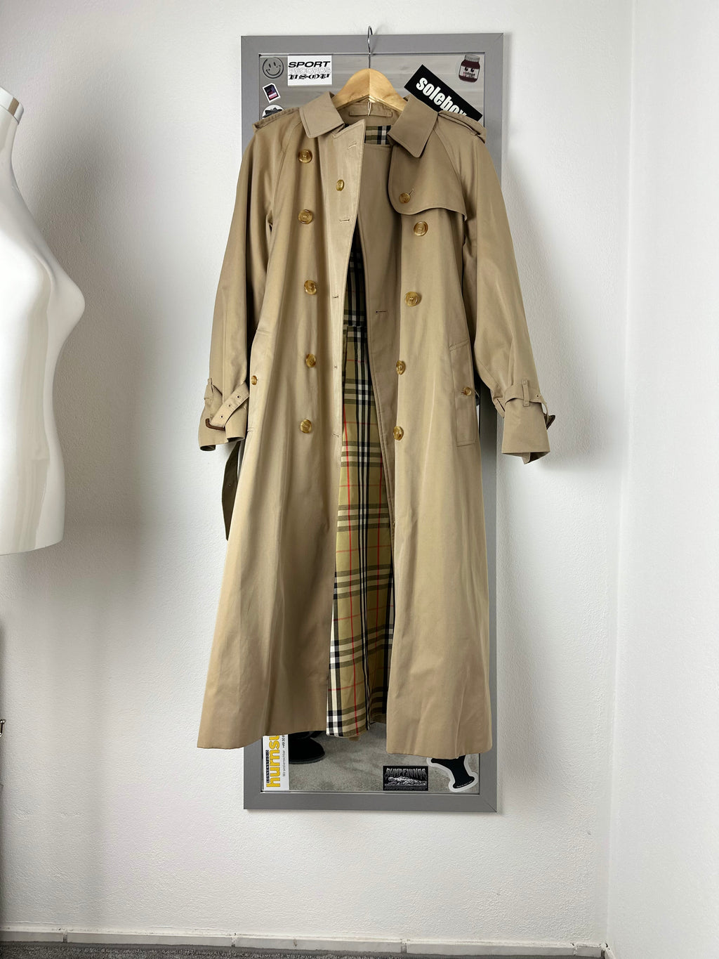 Burberrys Trenchcoat (12/M)