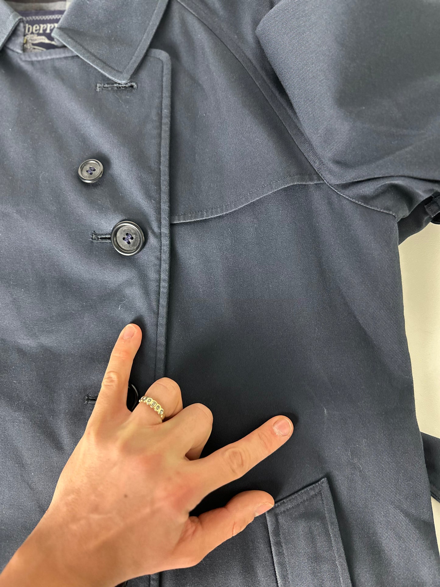 Burberrys Trenchcoat (10/S)