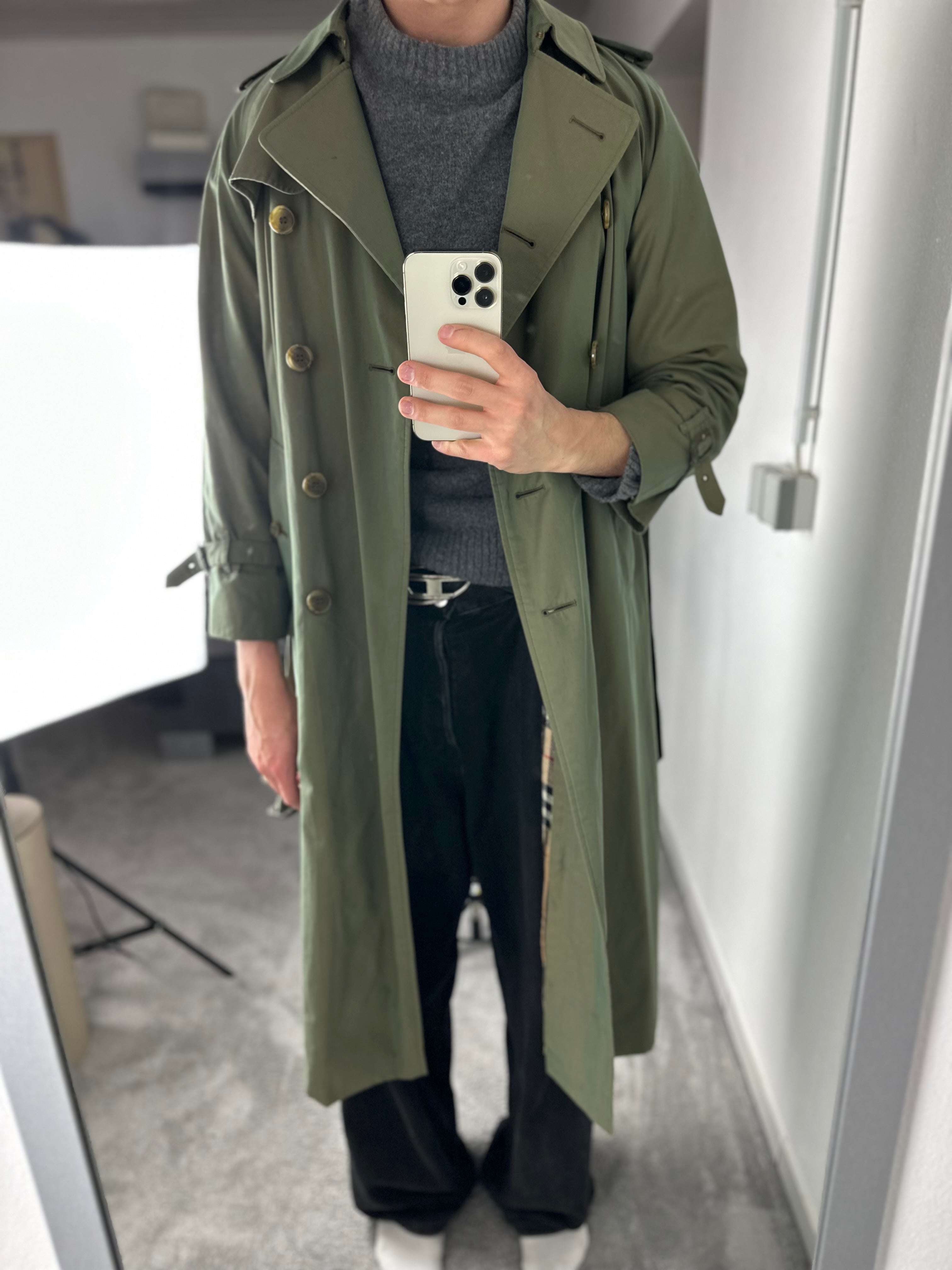 Burberrys Trenchcoat (12/M) including Inlet