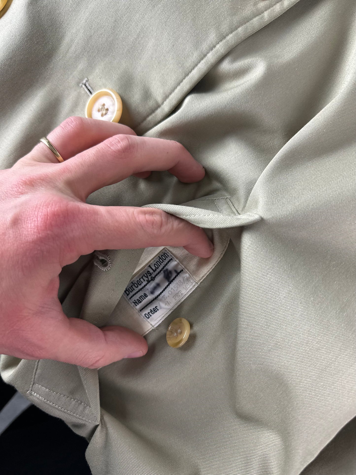 Burberrys Trenchcoat (12/M)