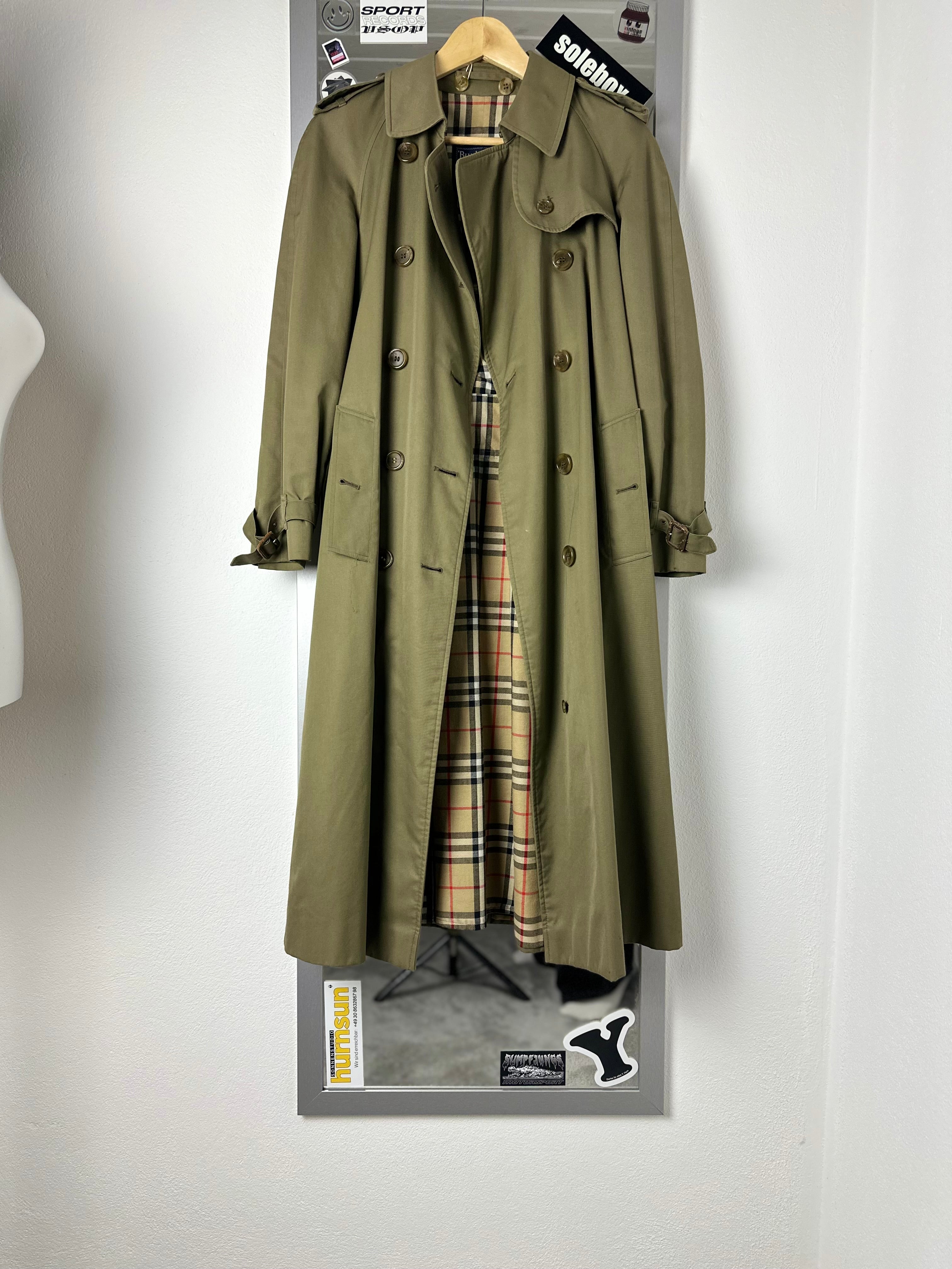 Burberrys Trenchcoat (8/XS)