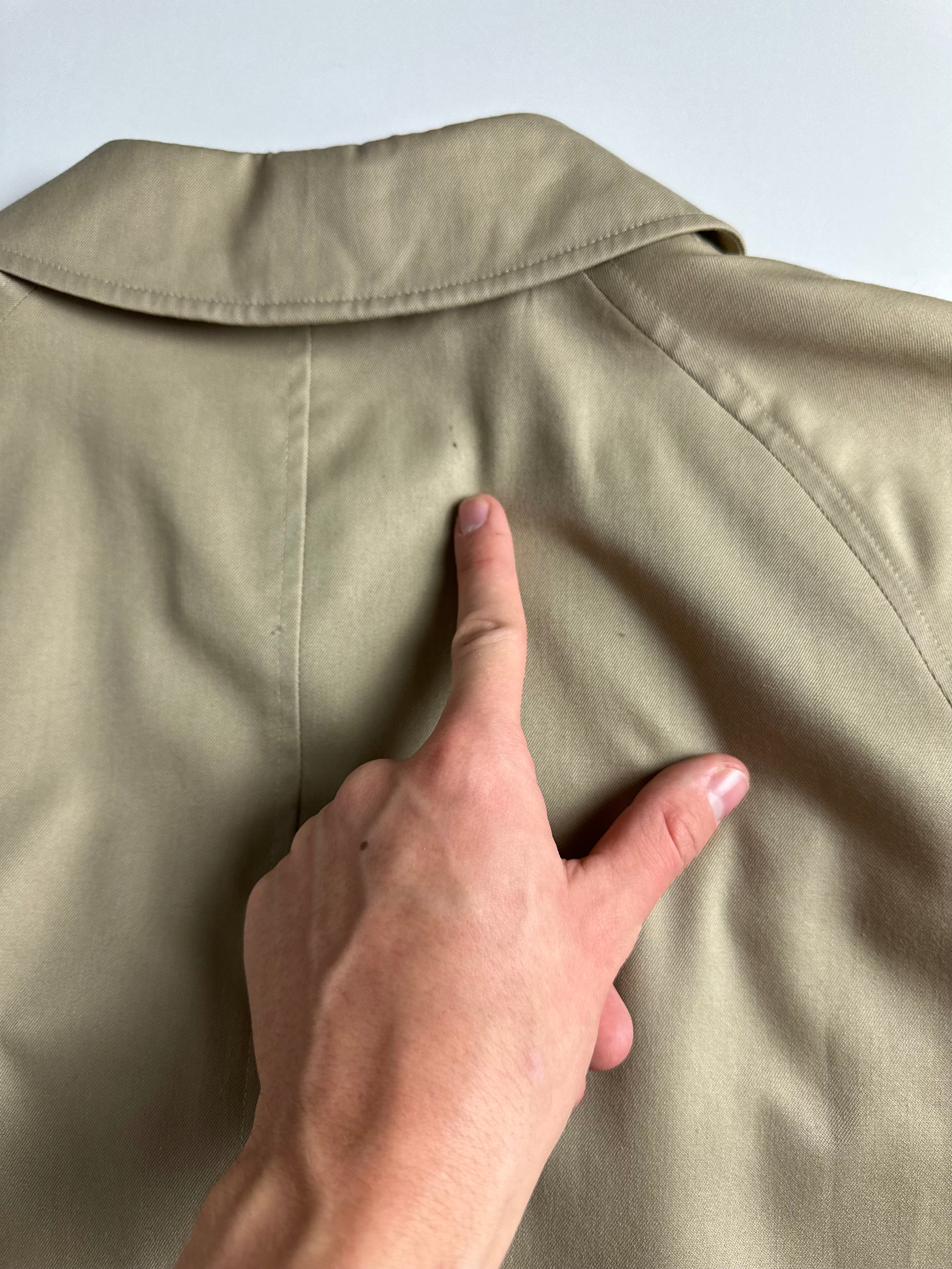 Burberrys Trenchcoat (12/M)