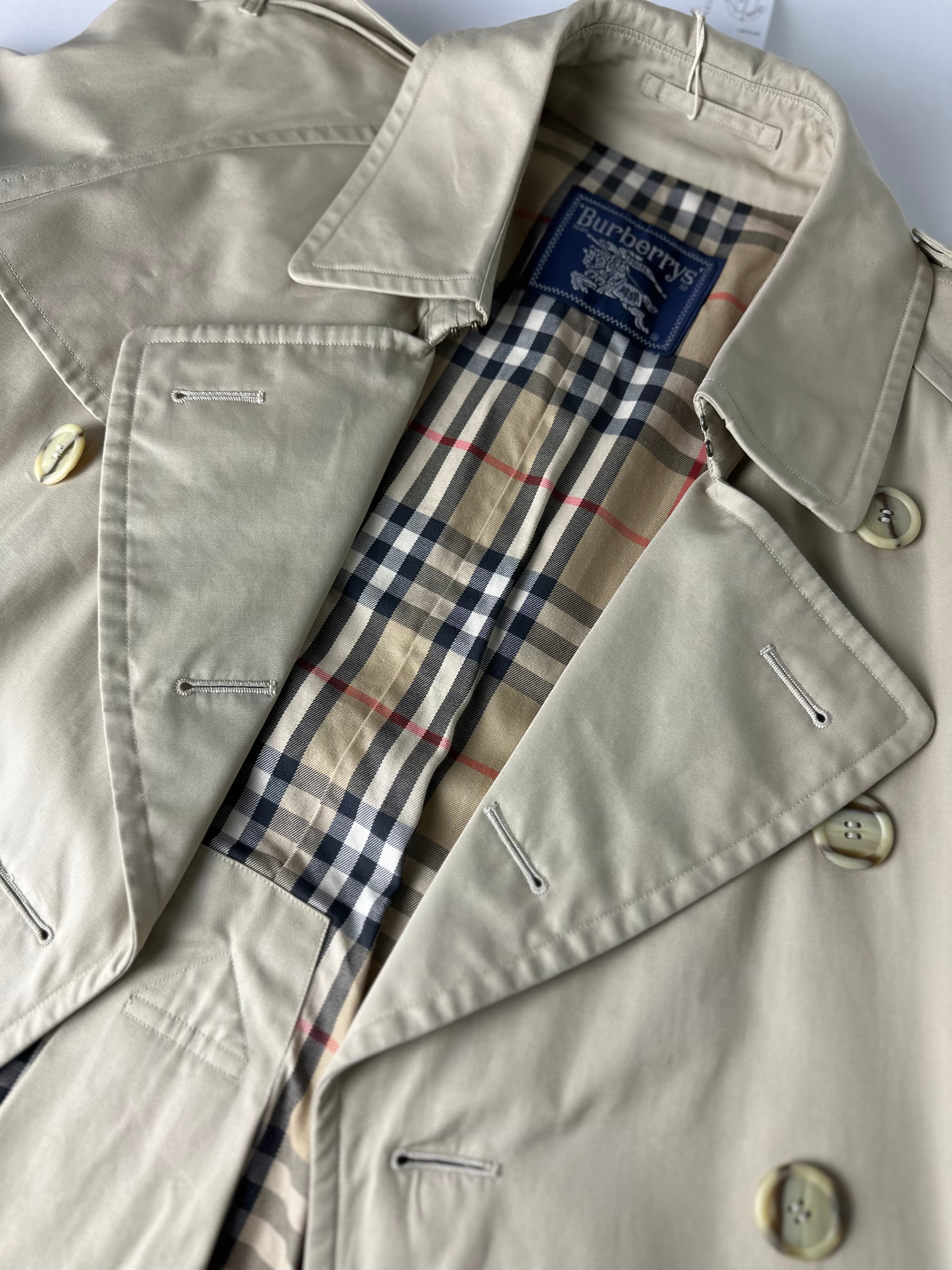 Burberrys Trenchcoat (48/M)