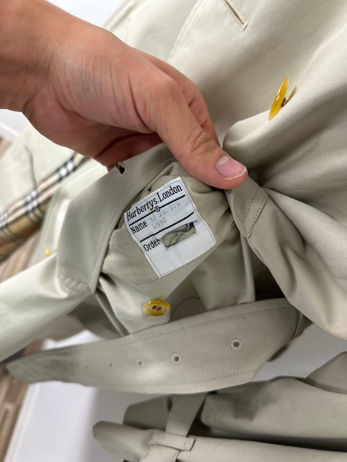 Vintage Burberry Trench Coat Creme Size 14 L