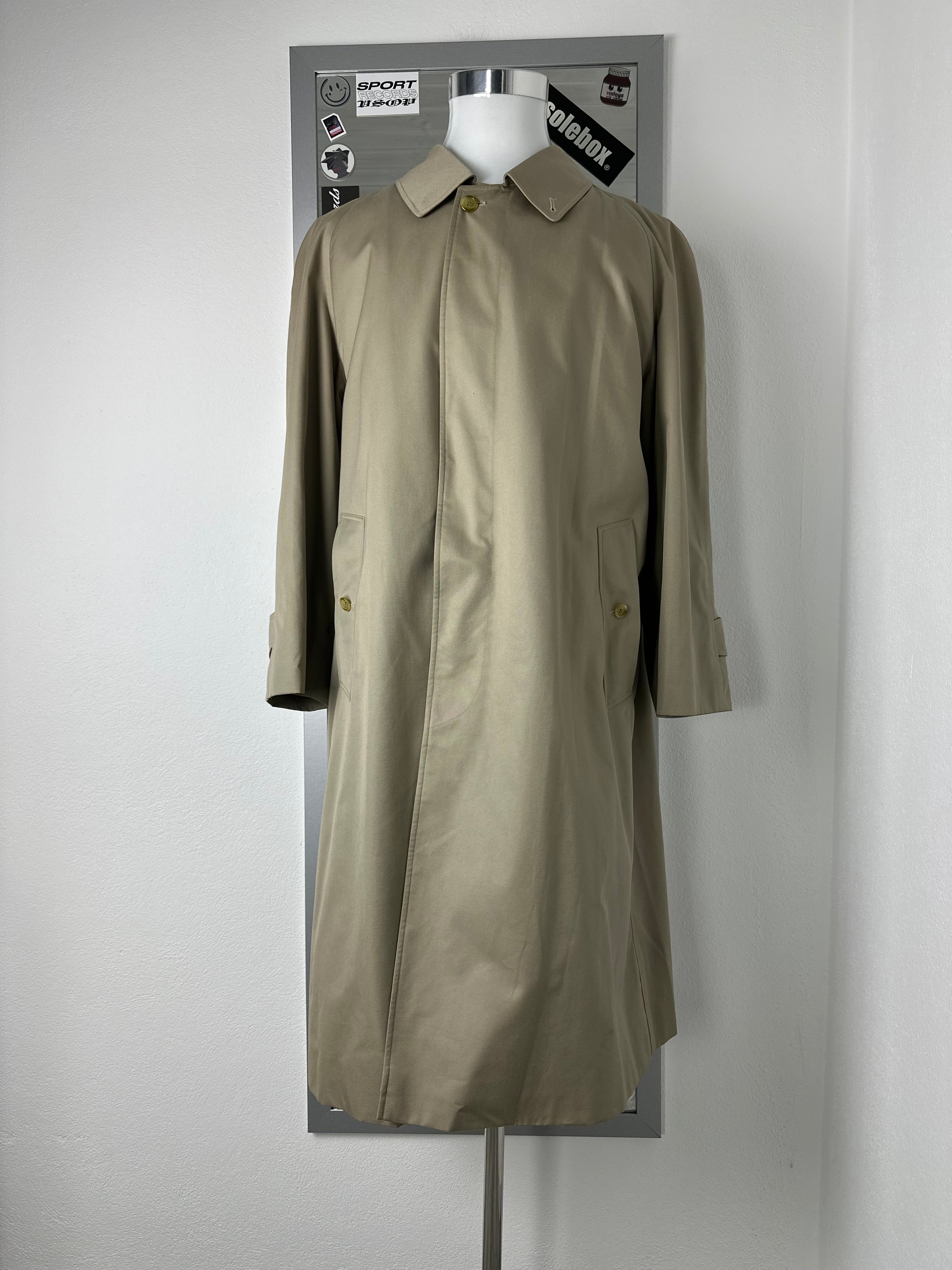 Burberrys Trenchcoat (52/L) including Inlet