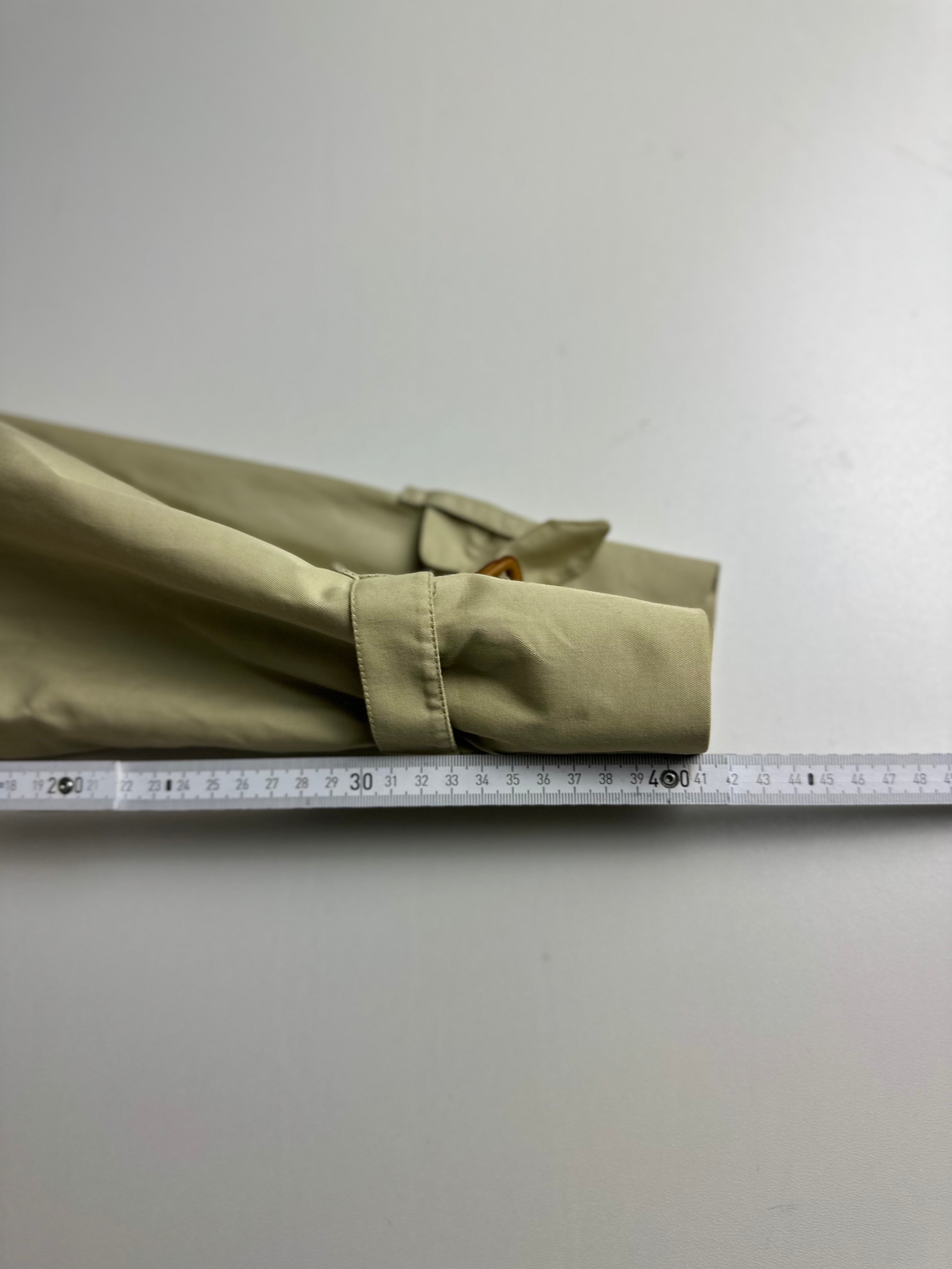 Burberrys Trenchcoat (8/XS)