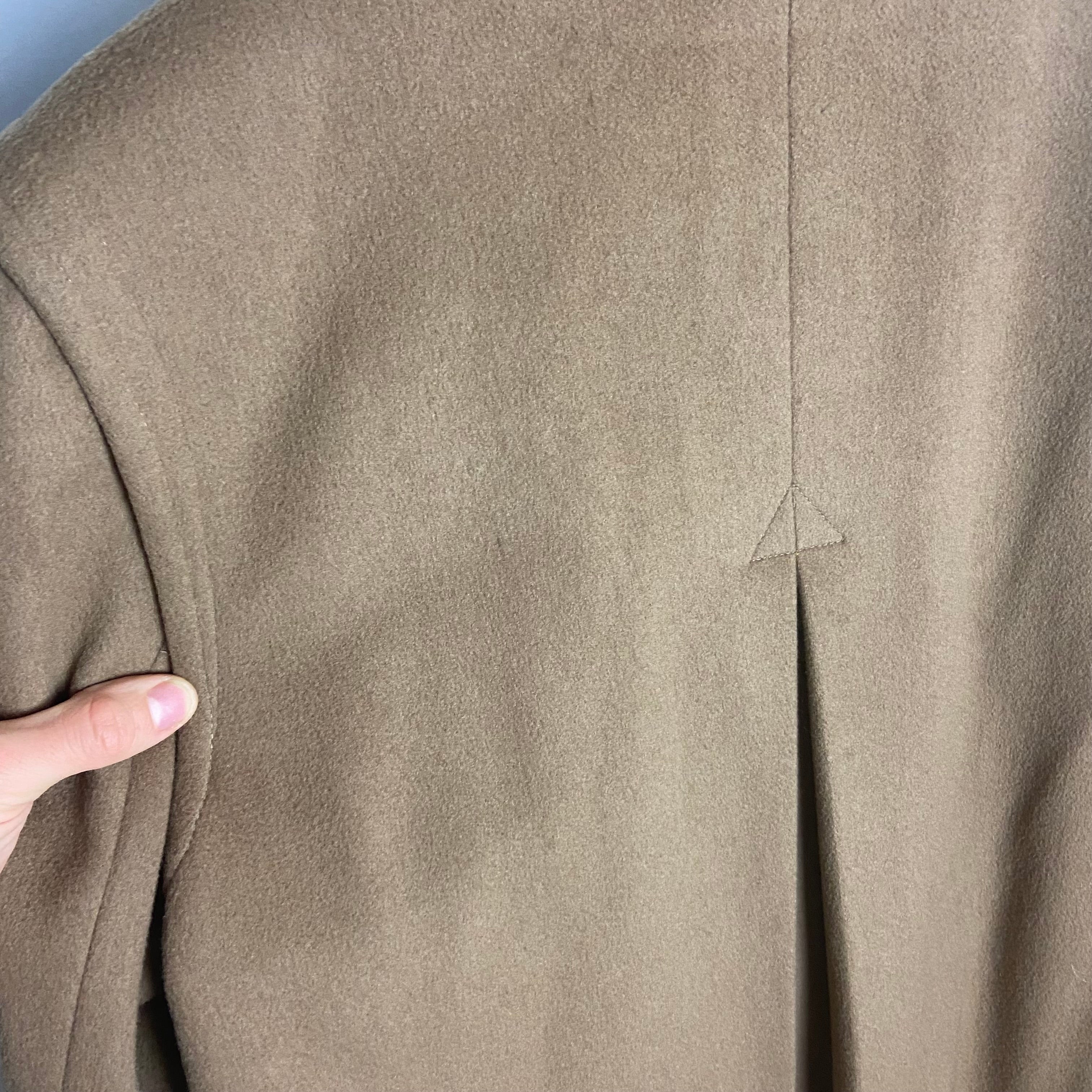 Burberrys Coat (50/L)