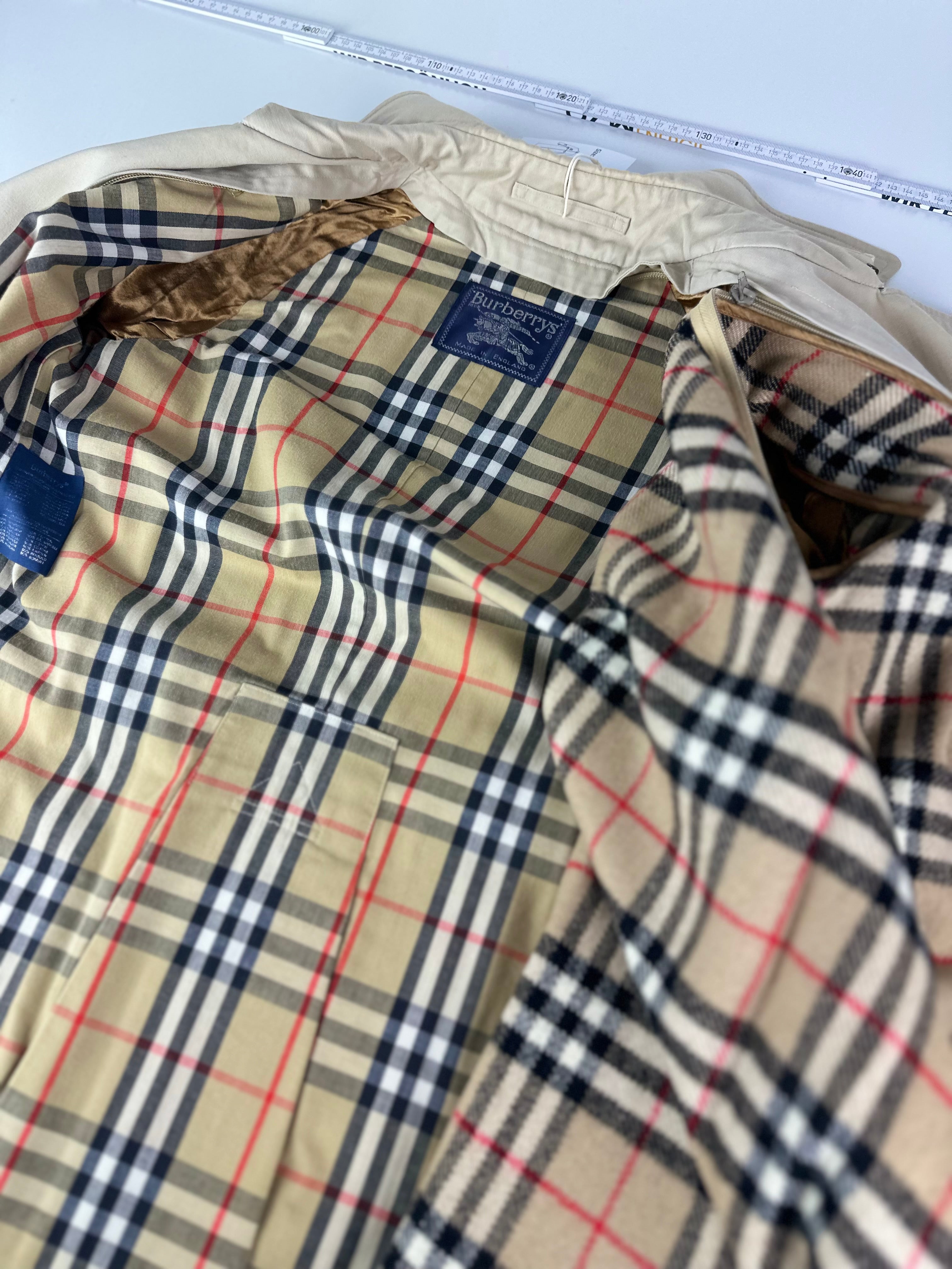 Burberrys Trenchcoat (4/XXXS) including Inlet