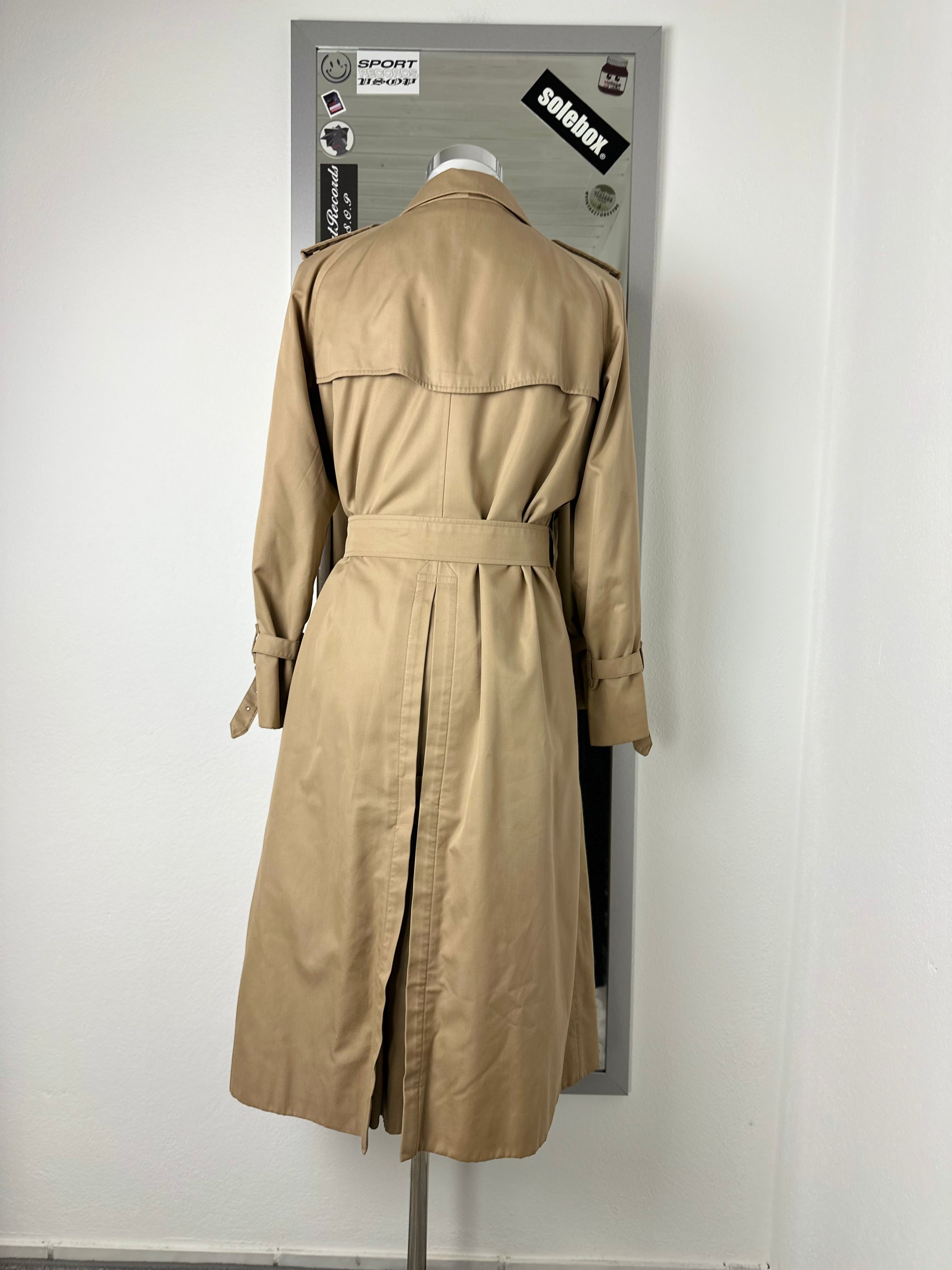 Burberrys Trenchcoat (12/M) including Inlet