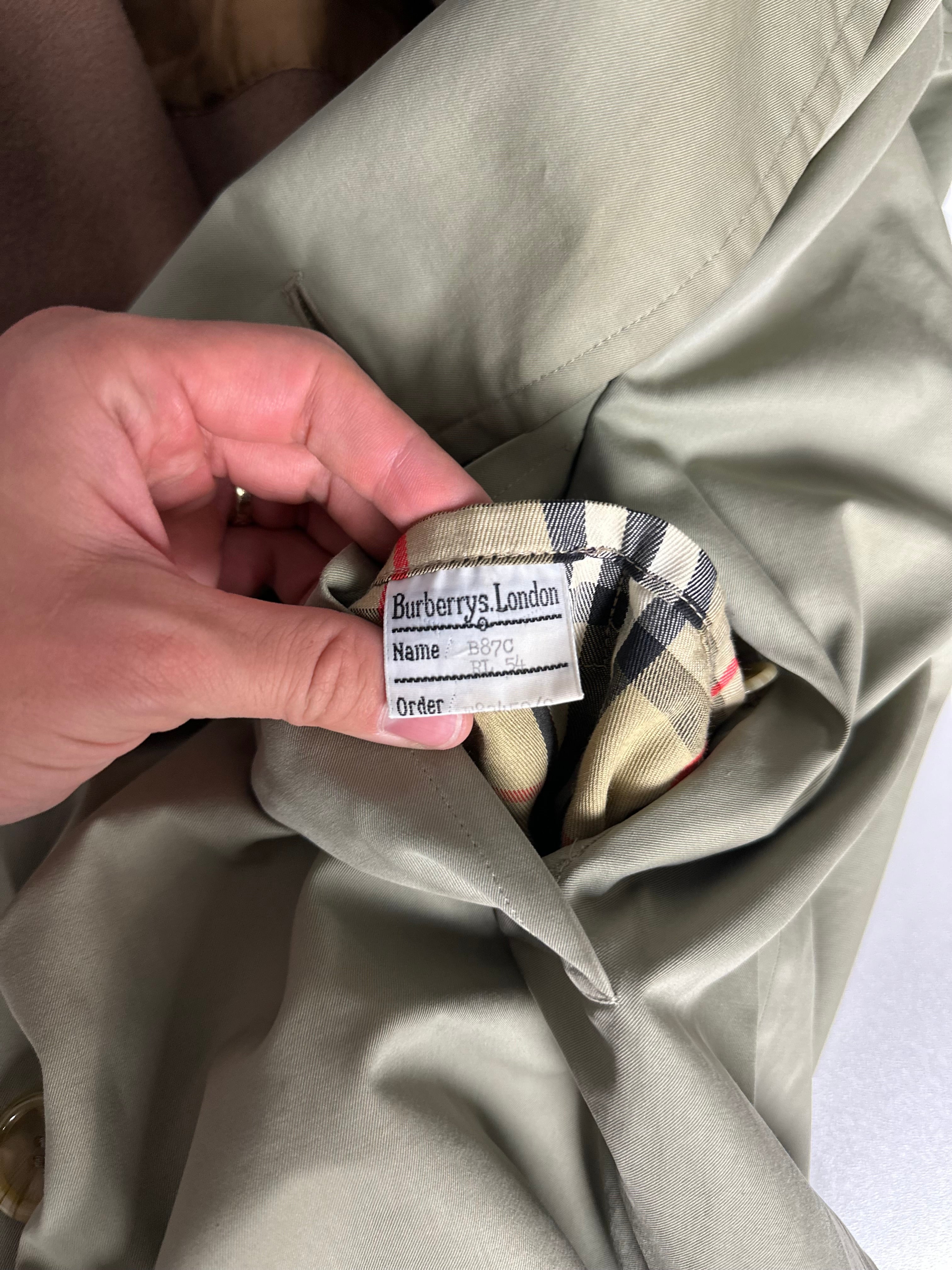 Burberrys Trenchcoat (54/XL) including Inlet