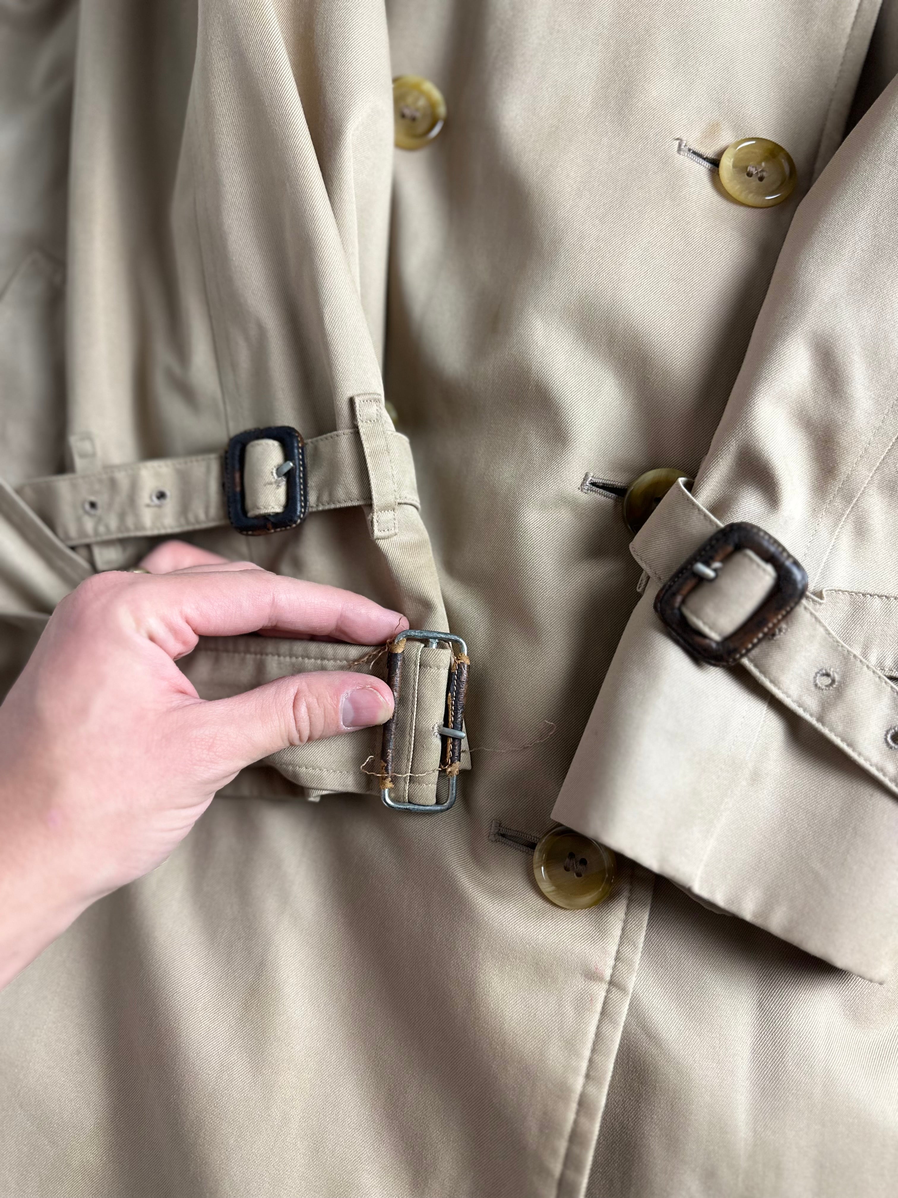 Burberrys Trenchcoat (12/M) including Inlet