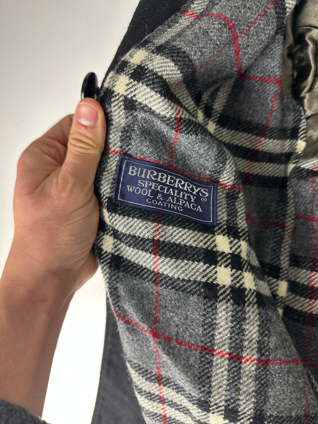 Burberrys Coat (10/S)