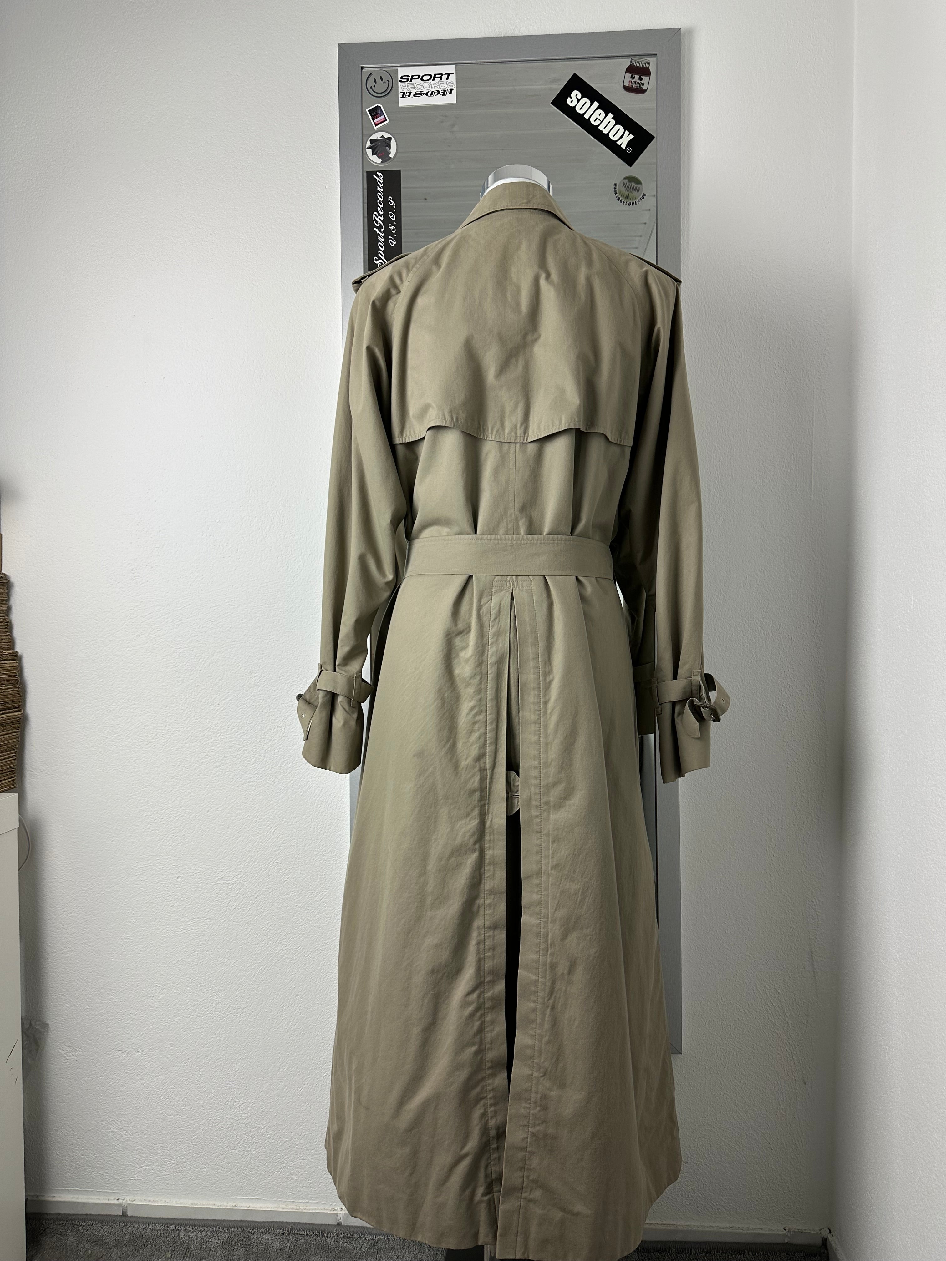 Burberrys Trenchcoat (14/L) including Inlet