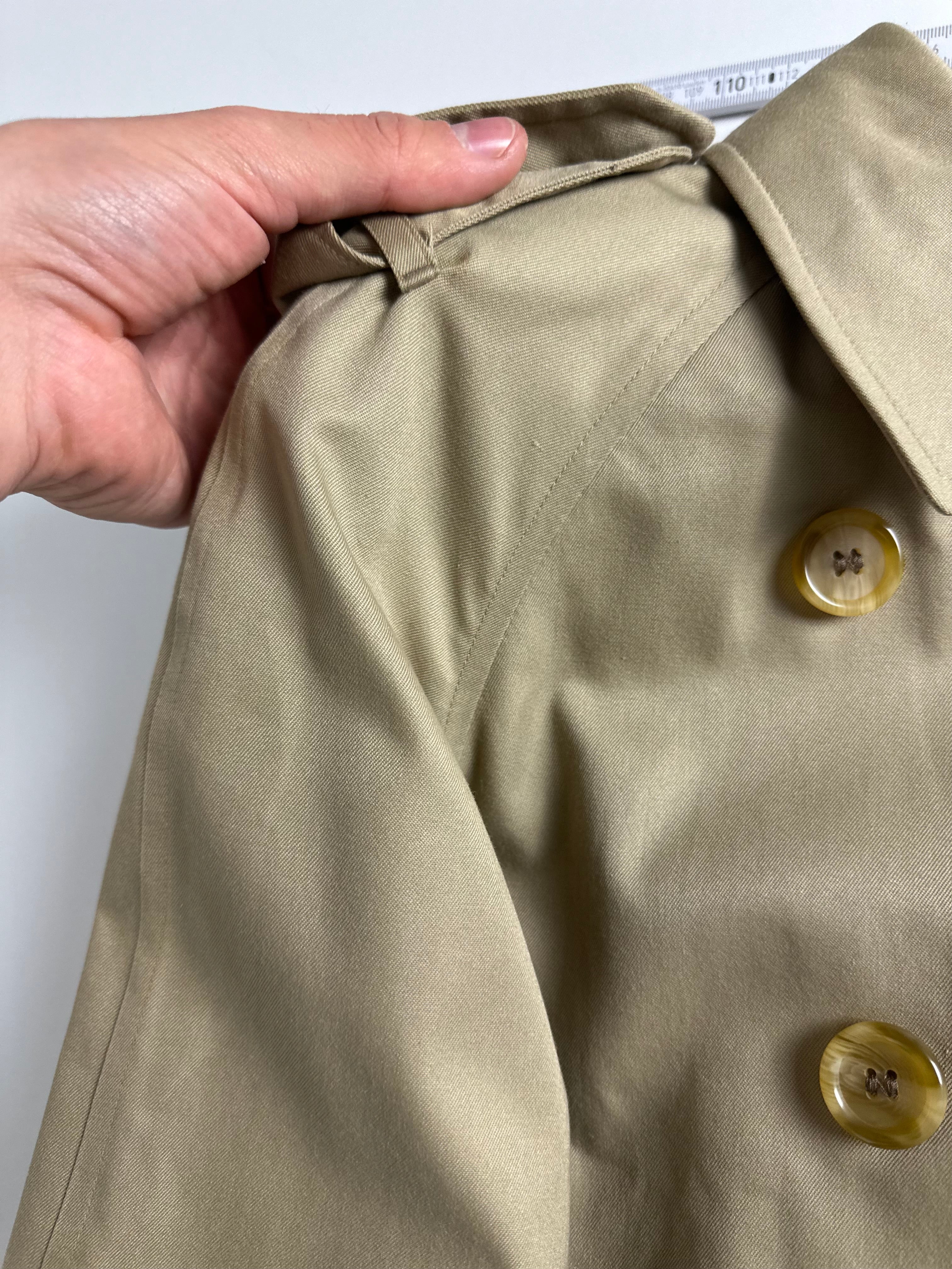 Burberrys Trenchcoat (12/M)