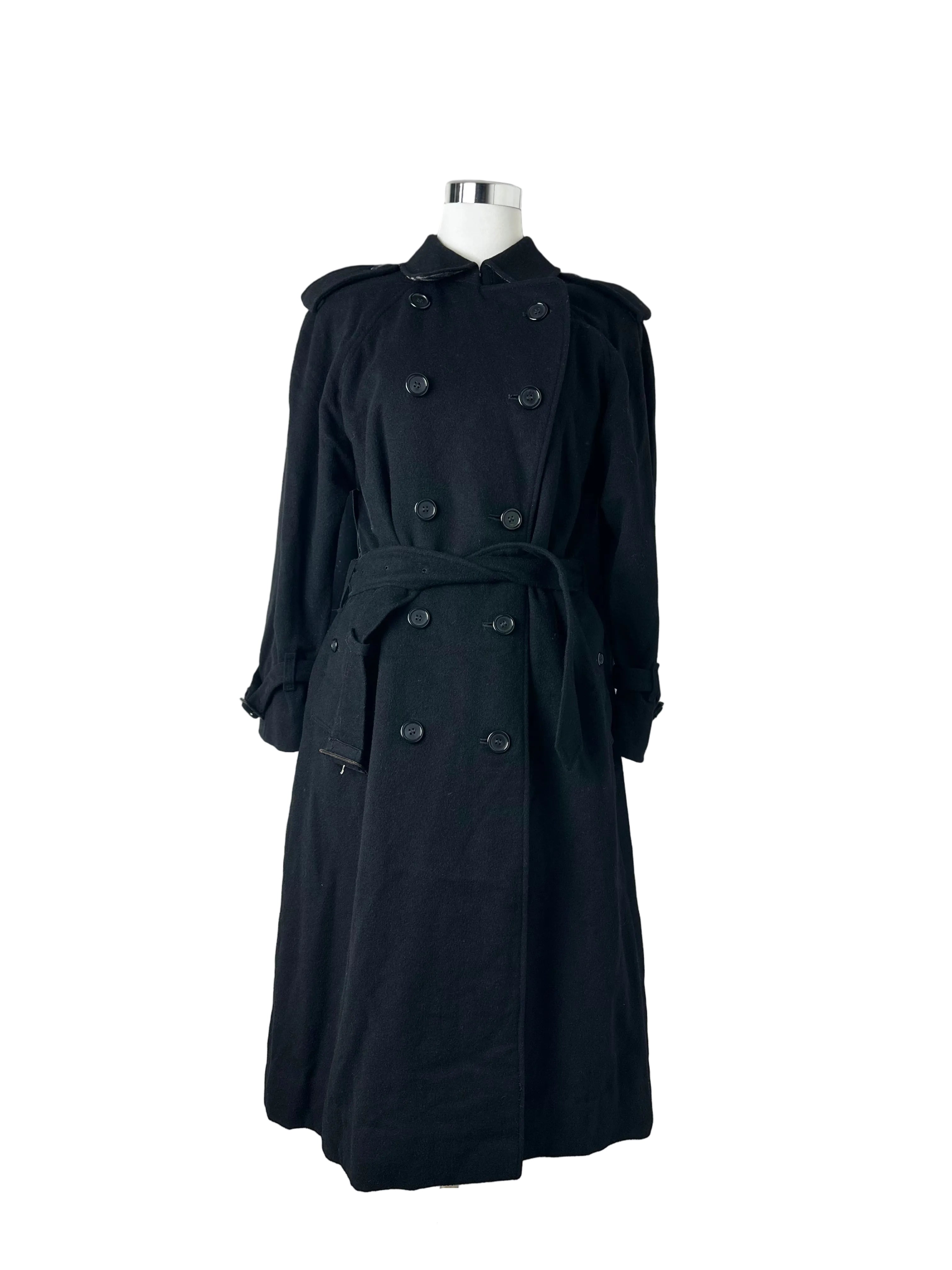 Burberrys Coat (10/S)