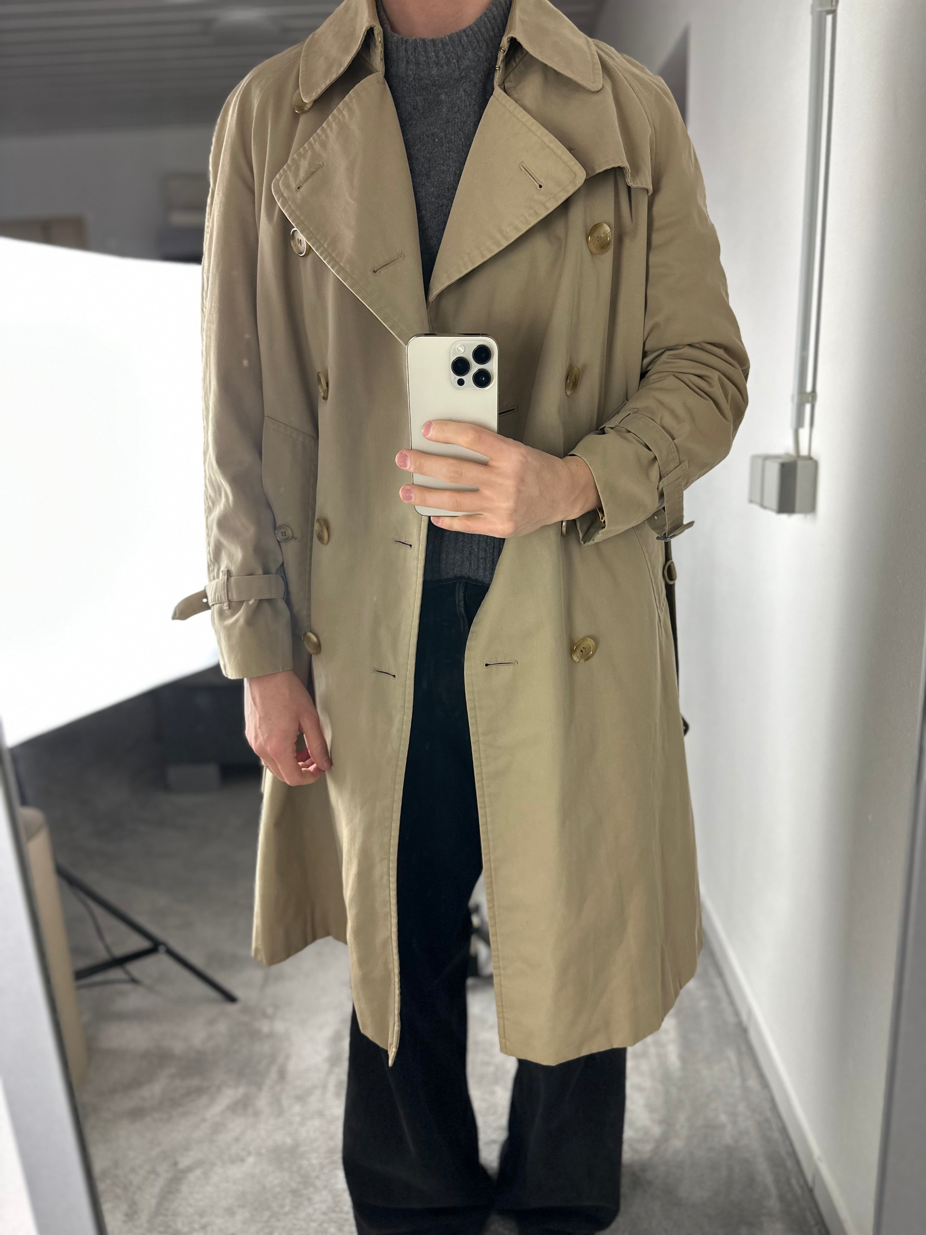 Burberrys Trenchcoat (48/M) including Inlet