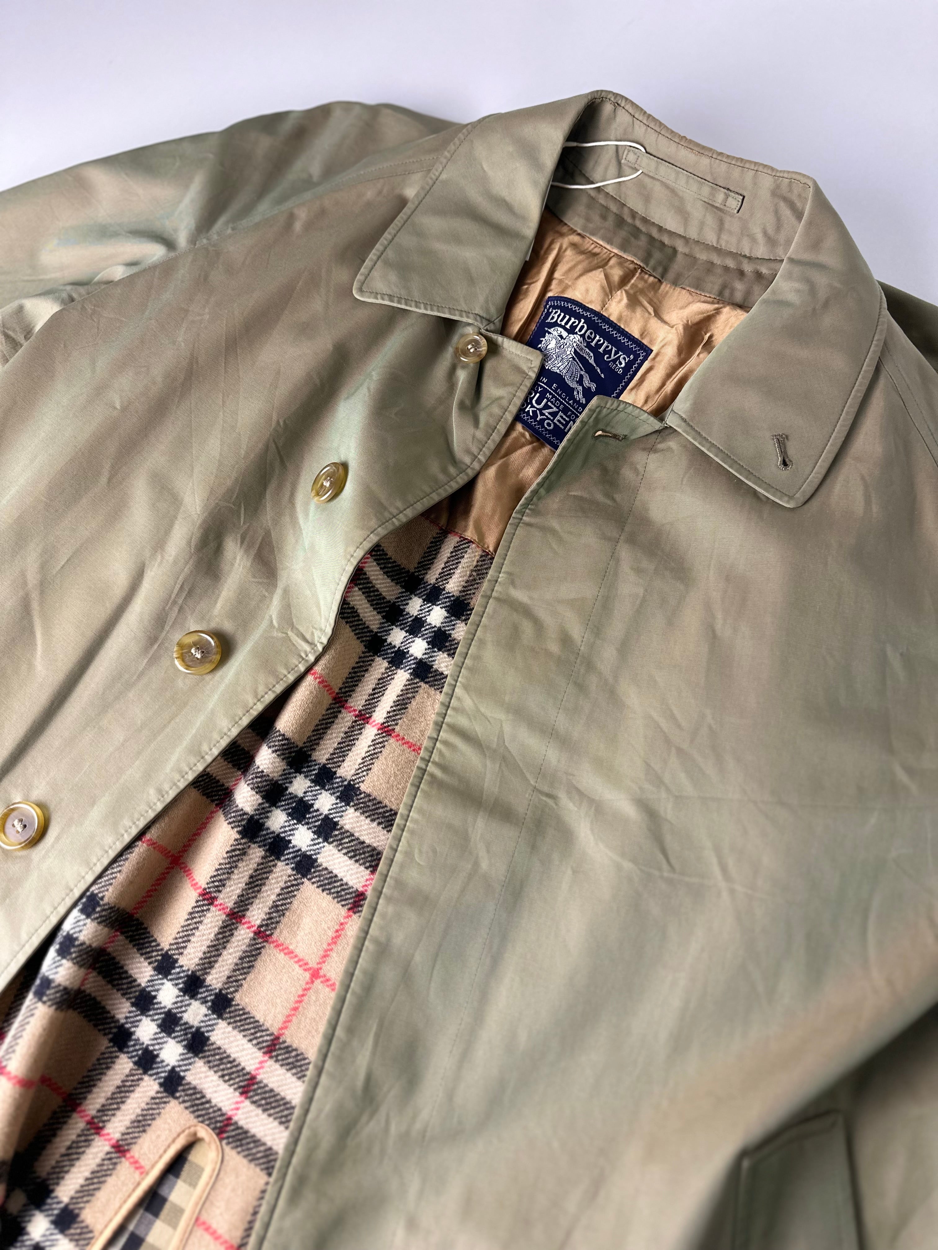Burberrys Carcoat (46/S) including Inlet