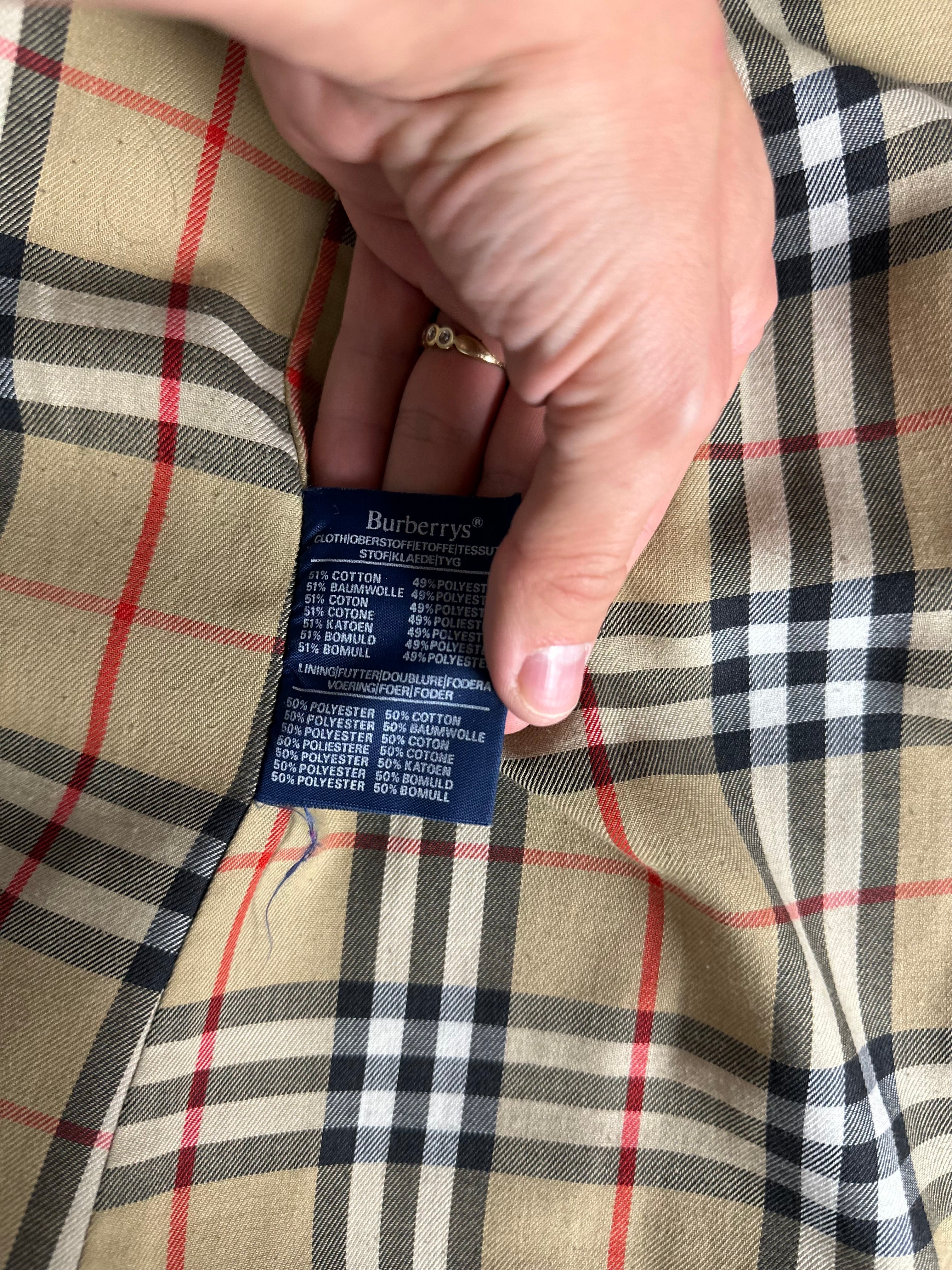 Burberrys Trenchcoat (8/XS)