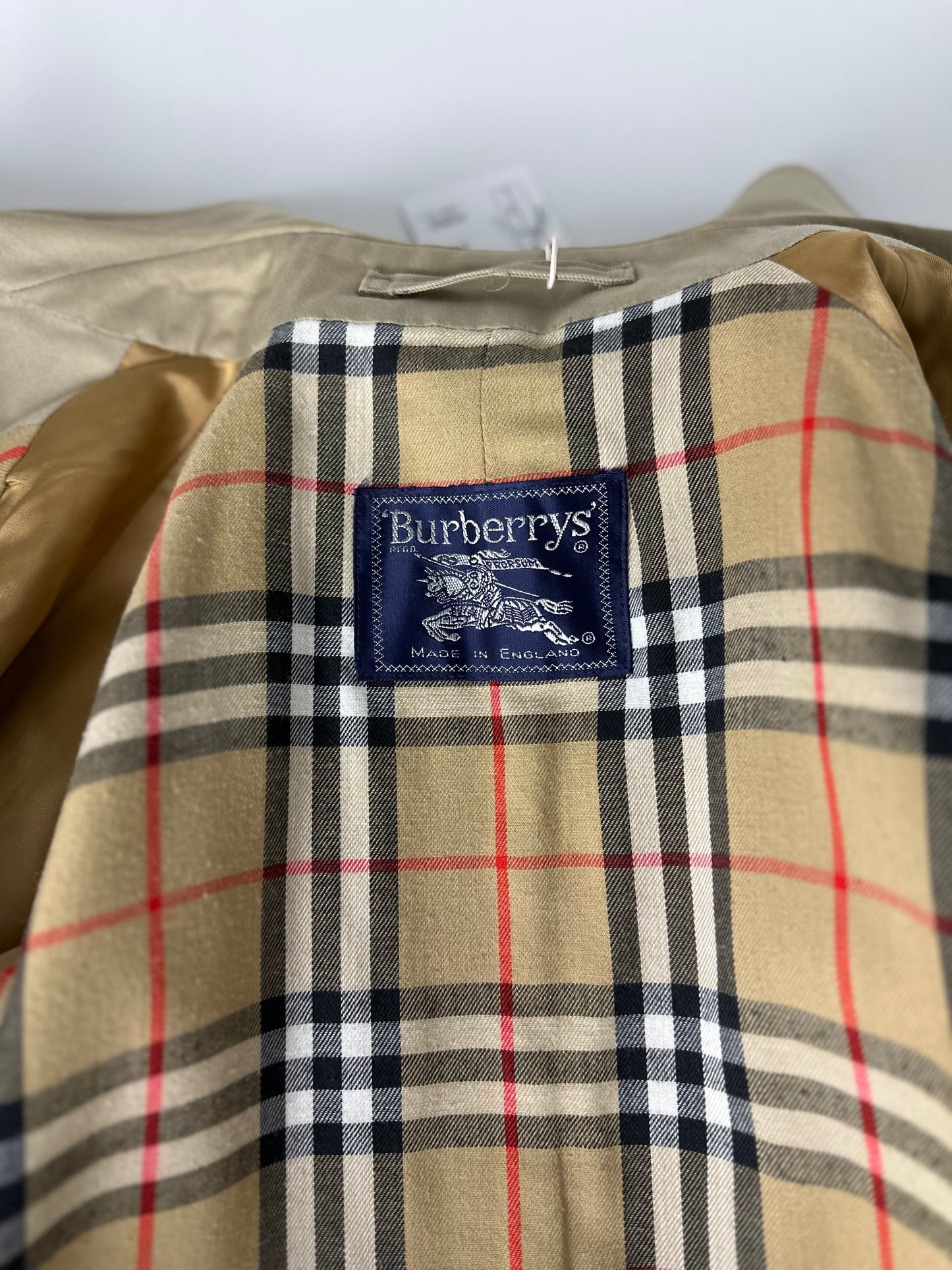 Burberrys Trenchcoat (12/M)