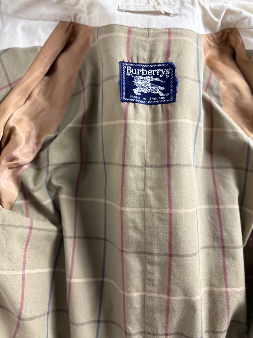 Burberrys Trenchcoat (52/L)