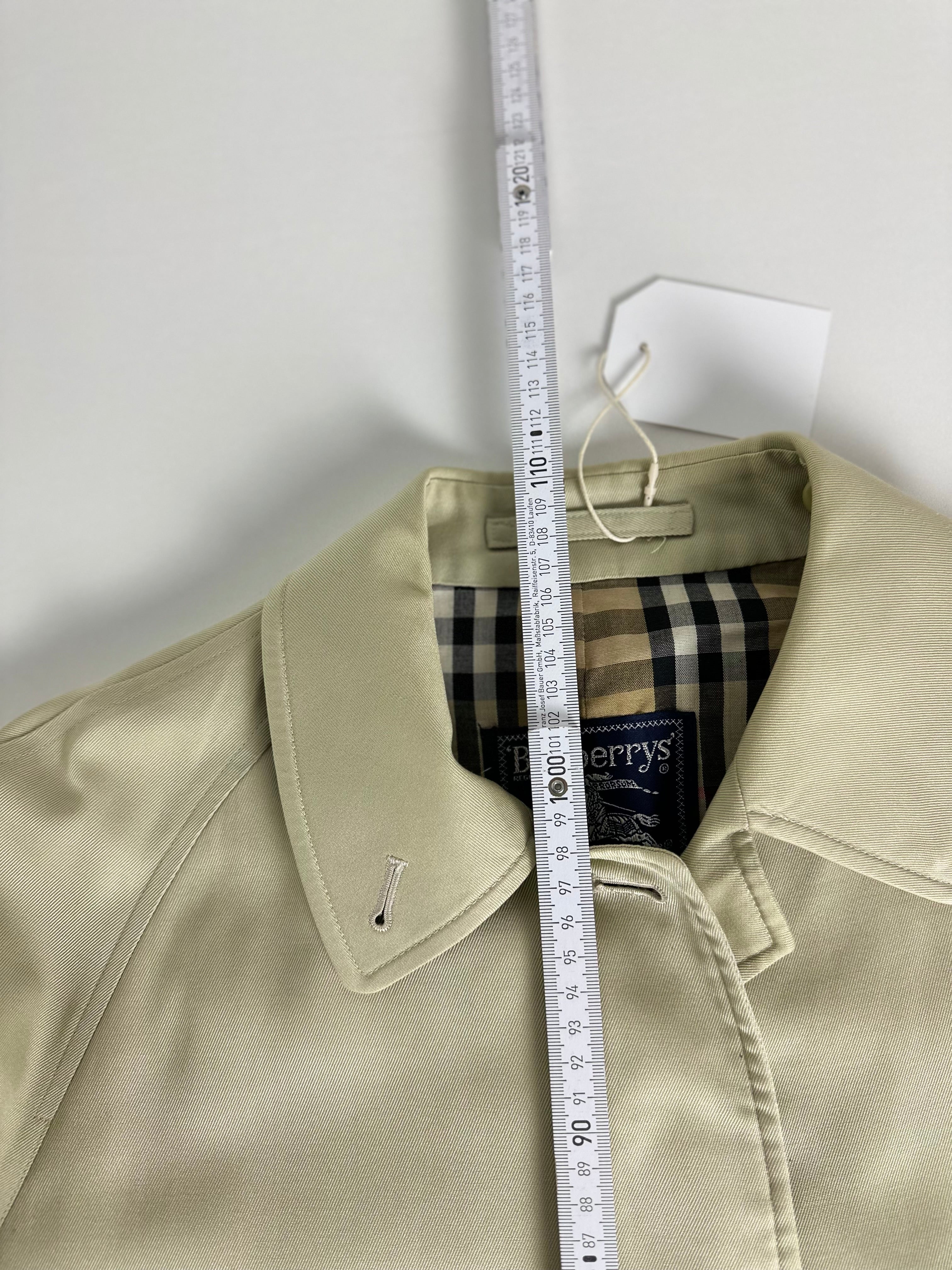 Burberrys Carcoat (10/S)