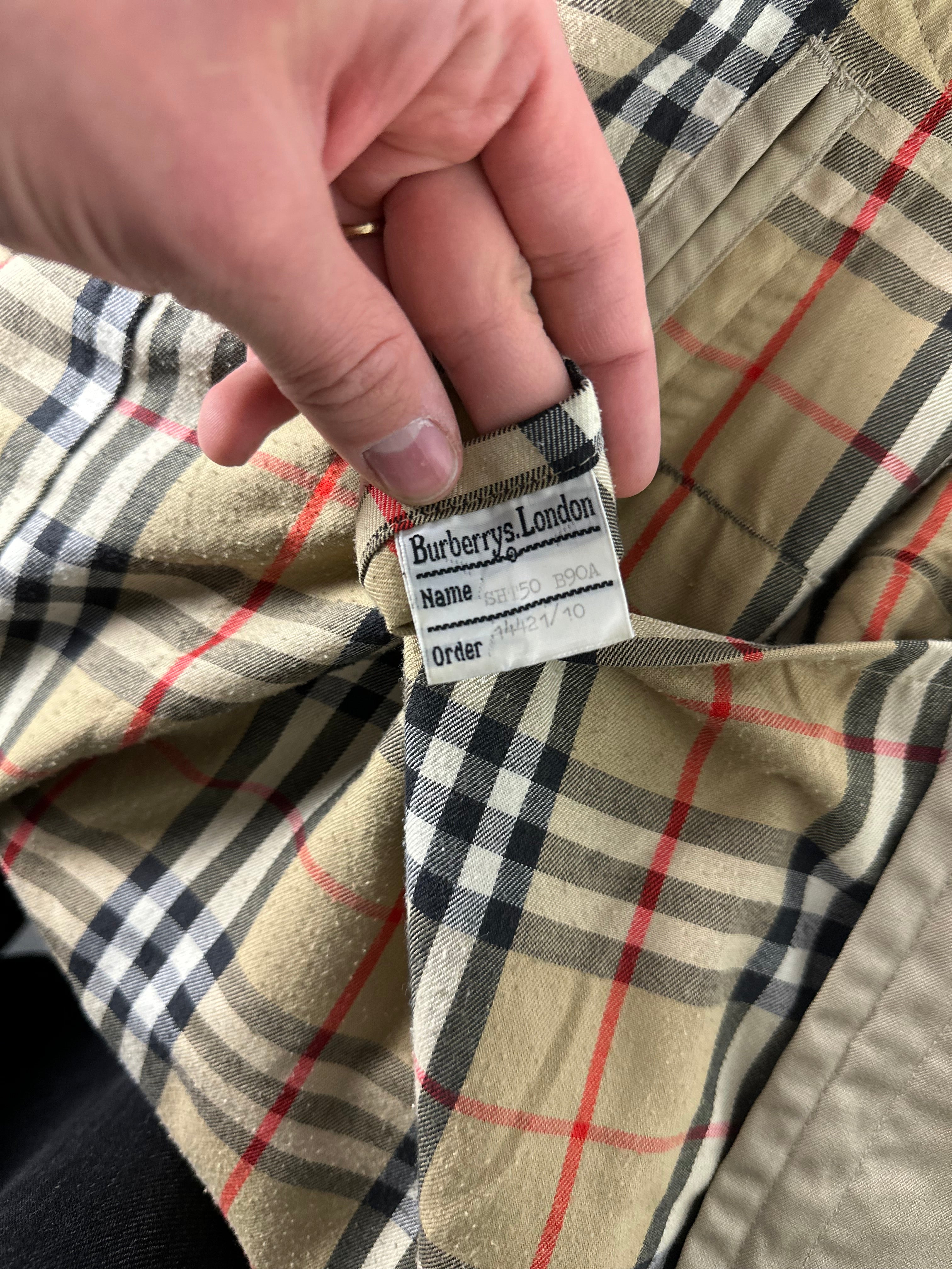 Burberrys Trenchcoat (48/M) including Inlet
