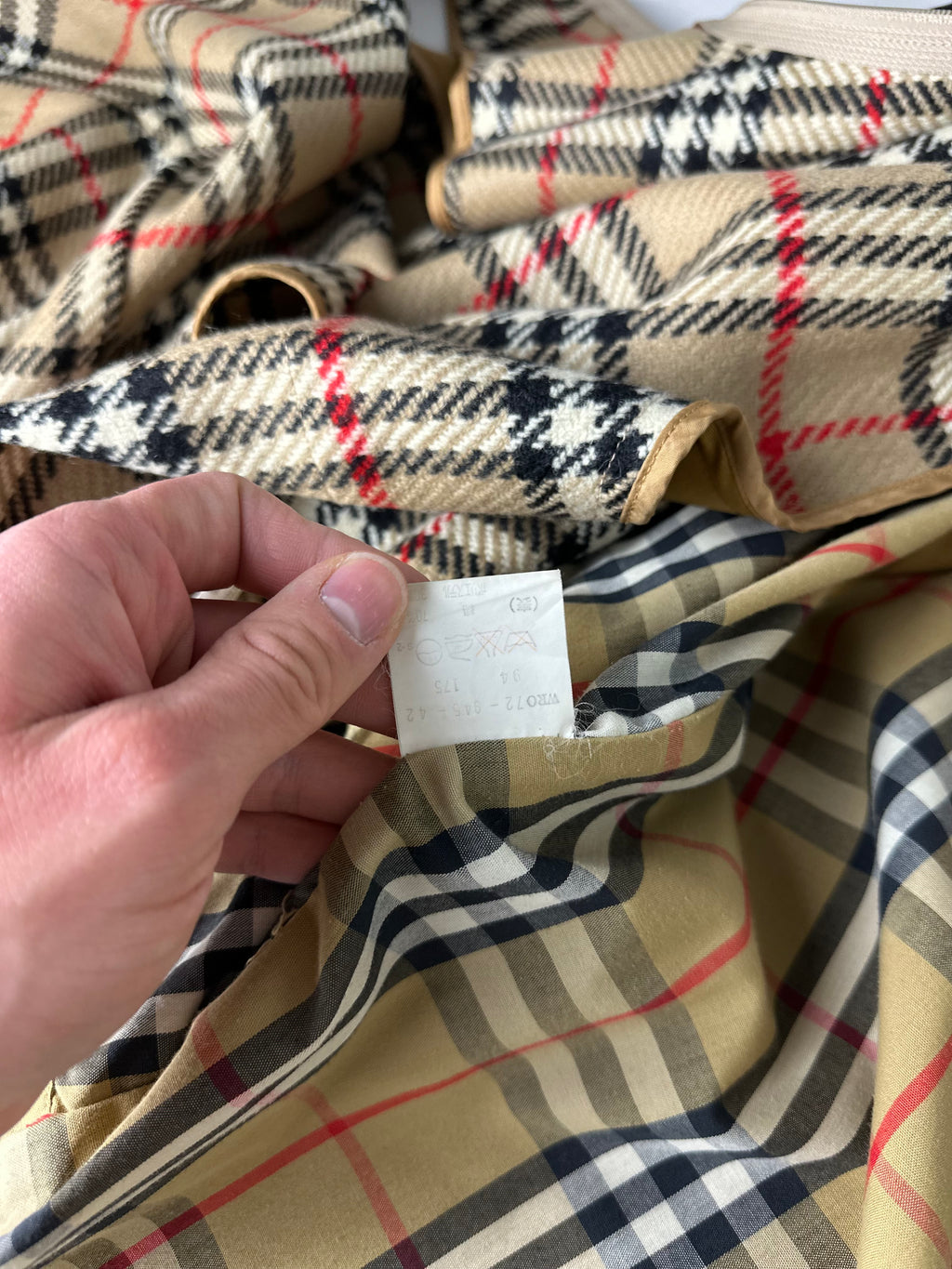 Burberrys Trenchcoat (52/L) including Inlet
