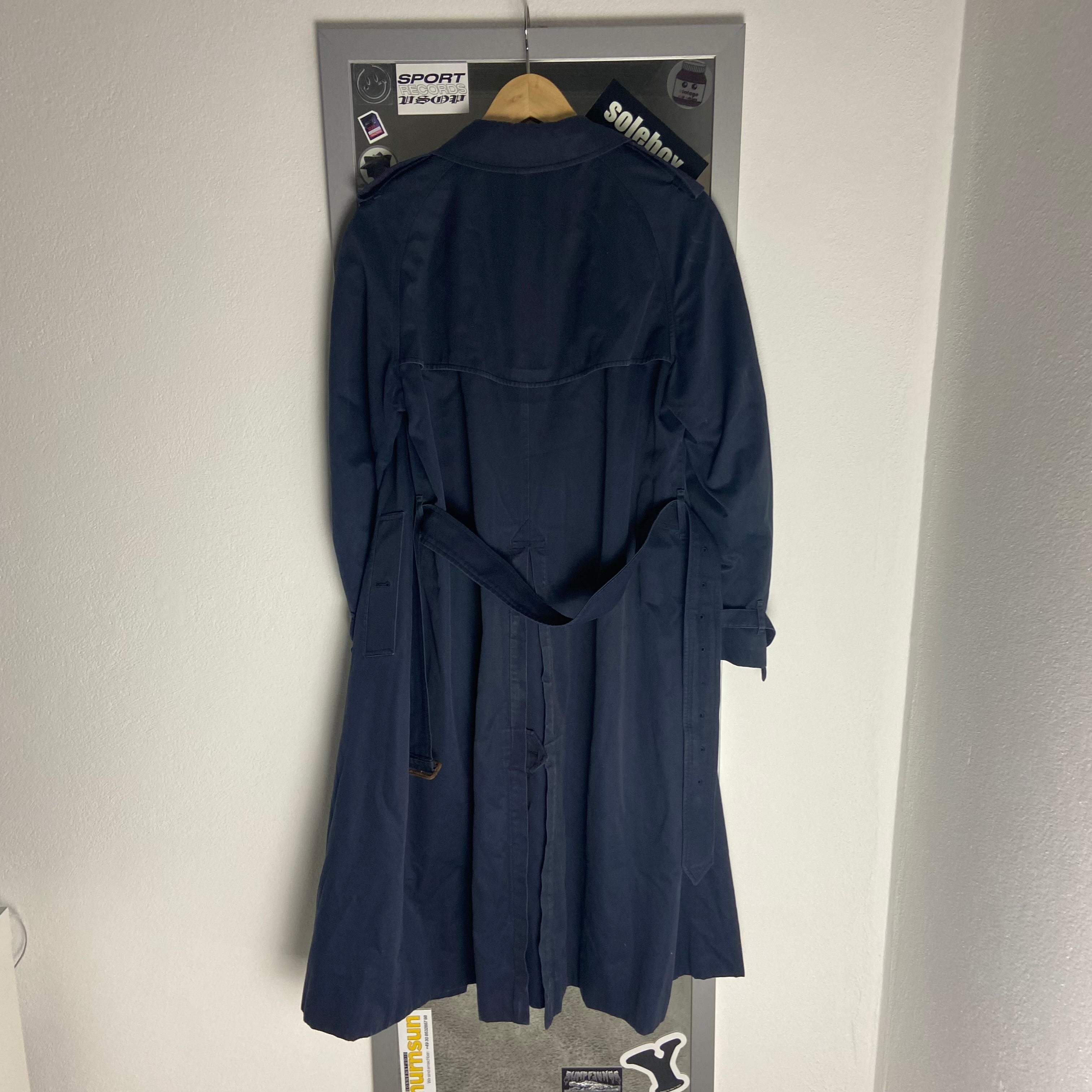 Burberrys Trenchcoat (10/S)