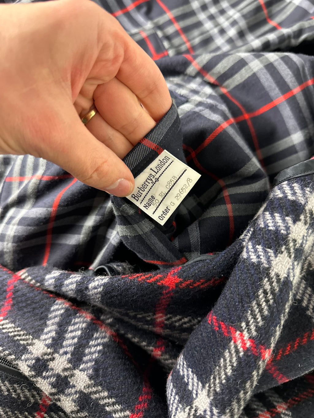Burberrys Trenchcoat (50/L) including Inlet