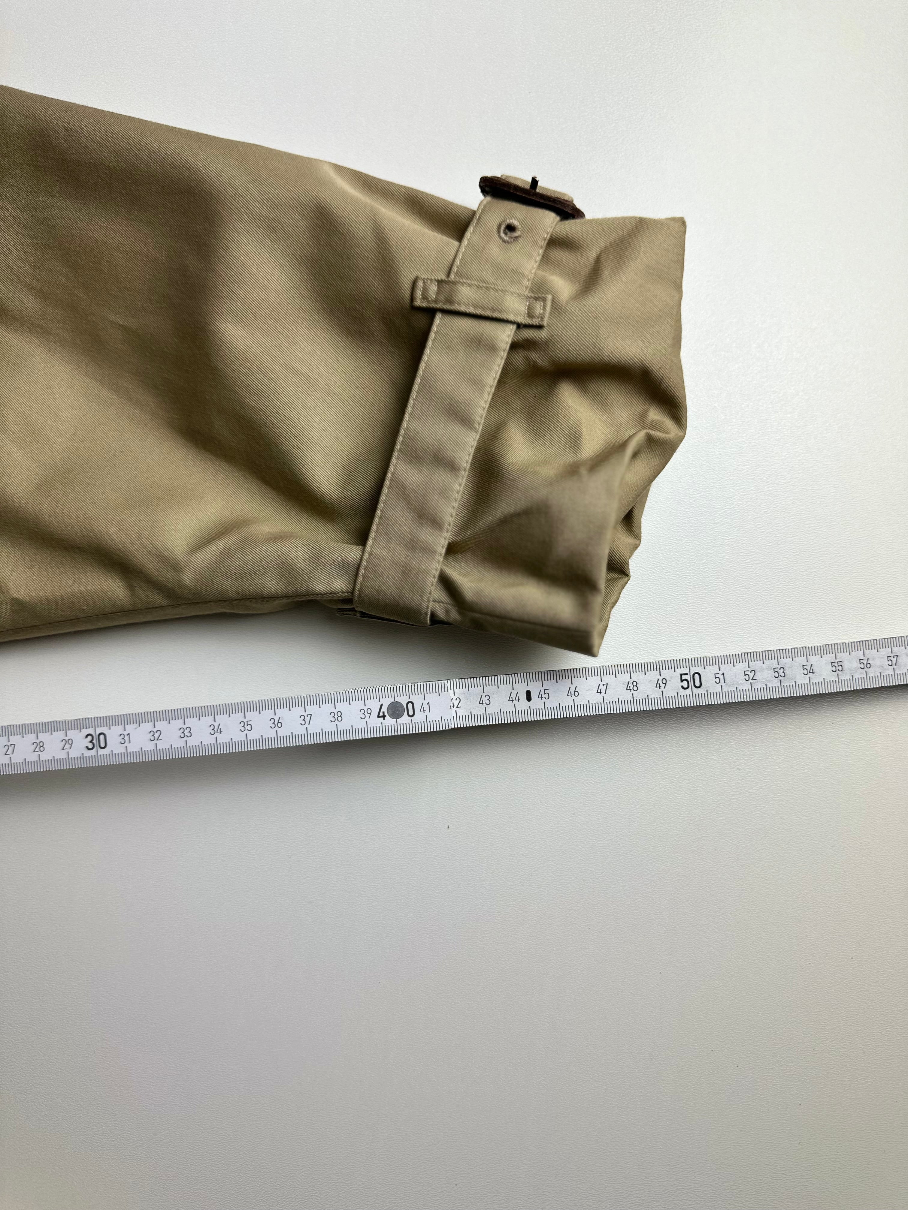 Burberrys Trenchcoat (12/M)