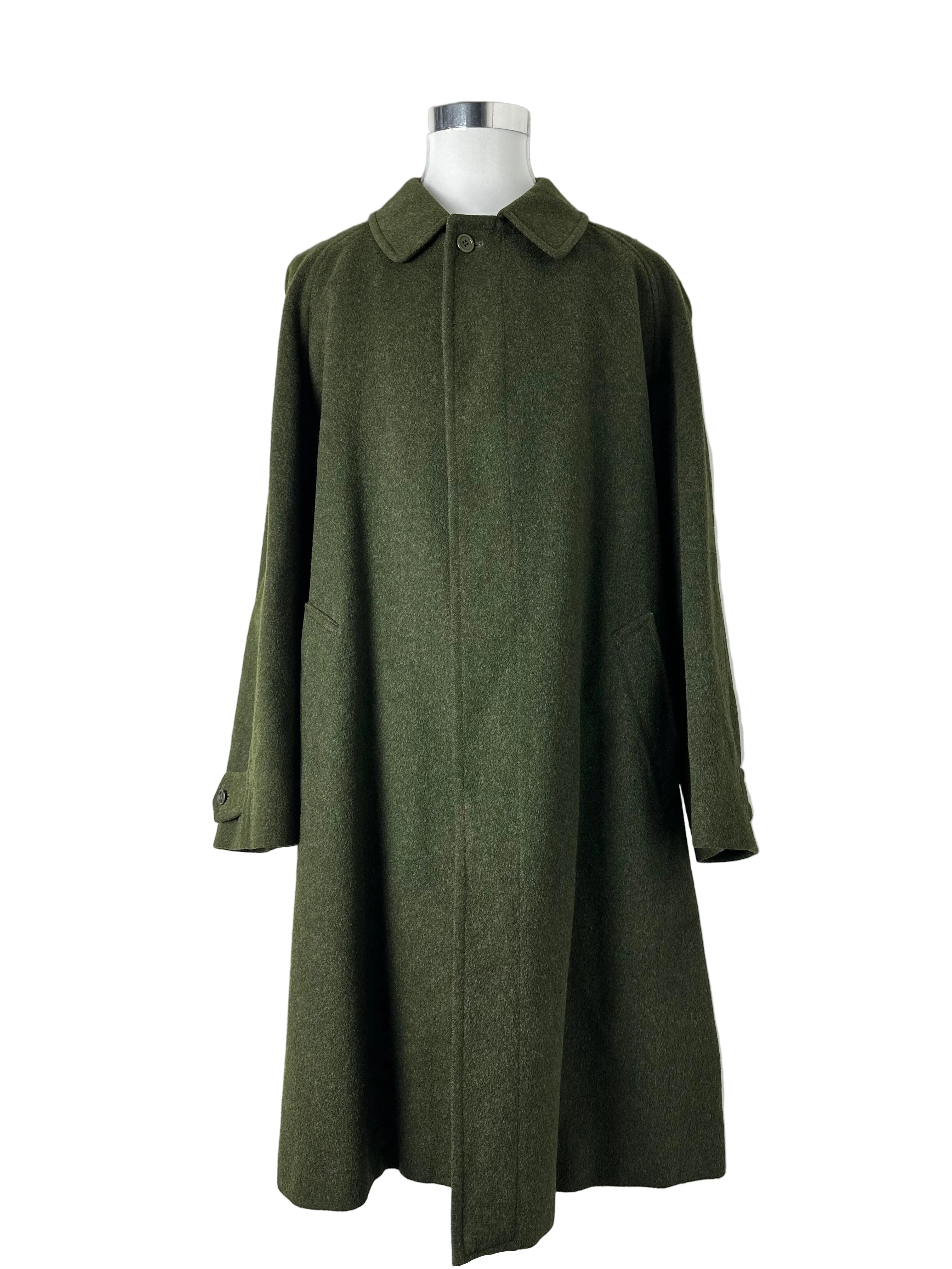 Burberrys Coat (50/L)