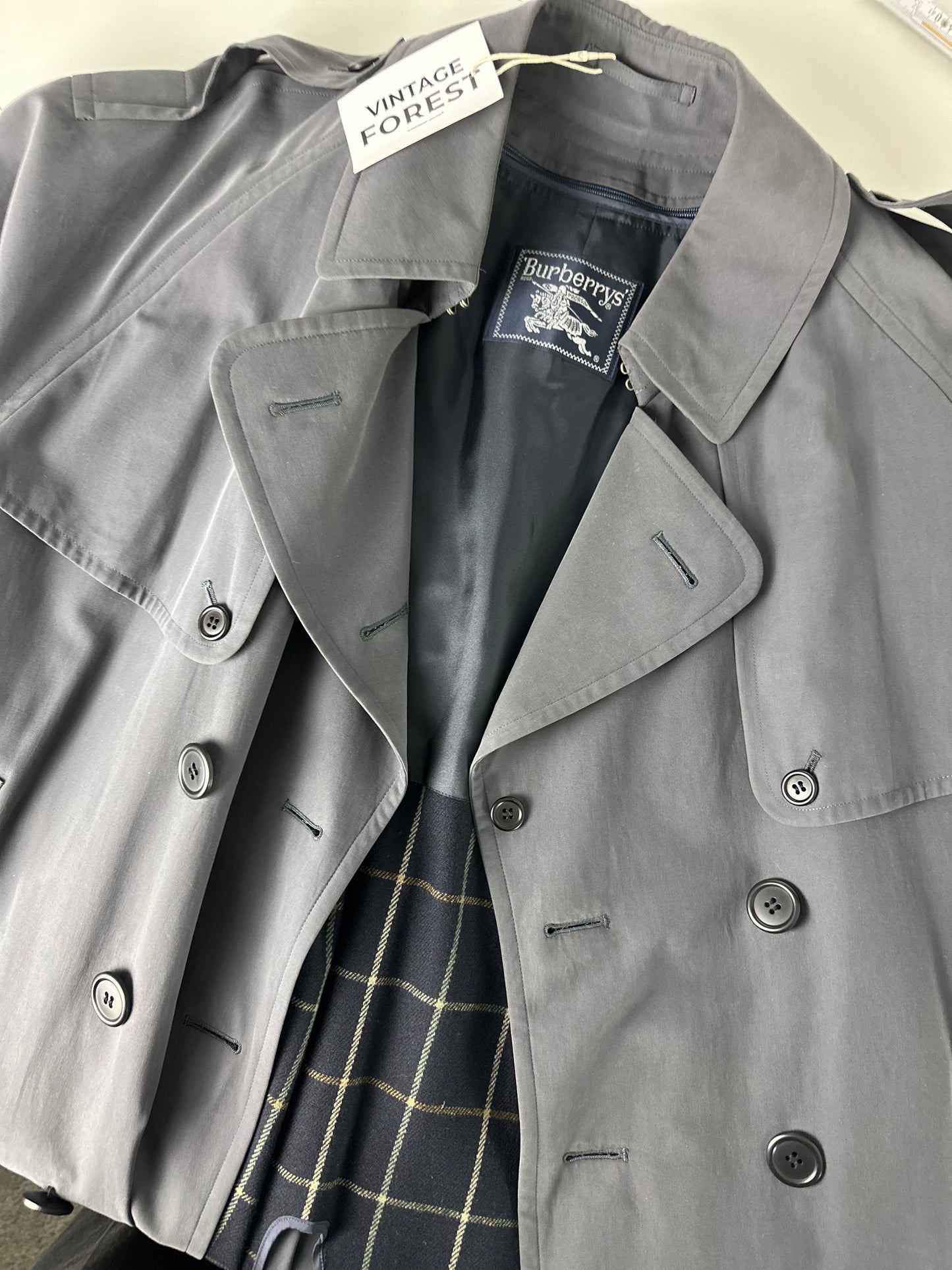 Vintage Burberry Trench Coat Size 48 M With Lining