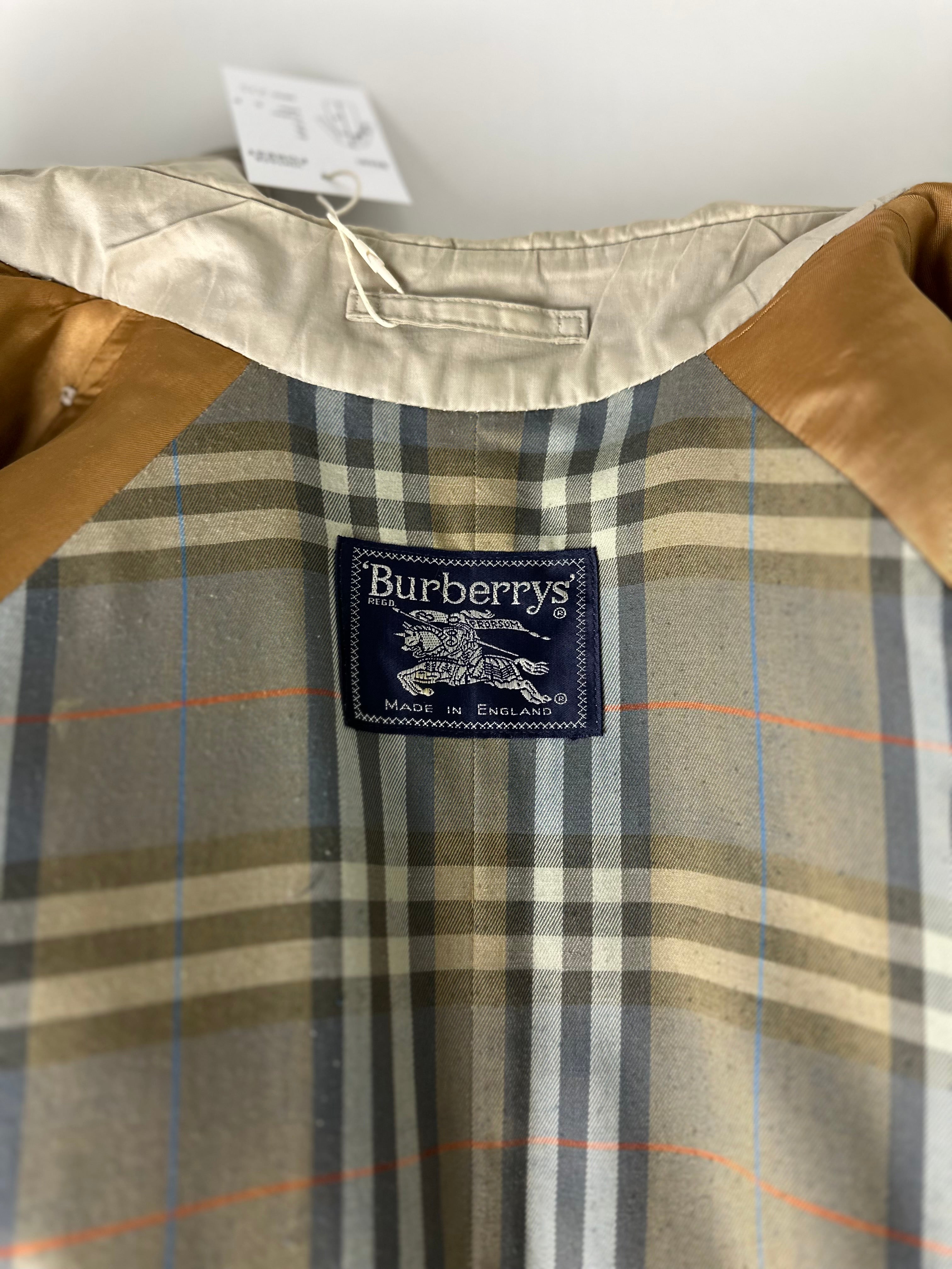 Burberrys Trenchcoat (16/XL)