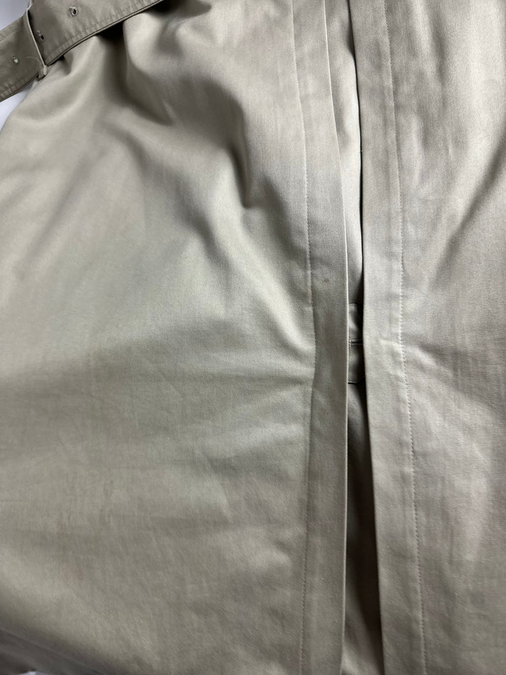 Burberrys Trenchcoat (12/M) including Inlet