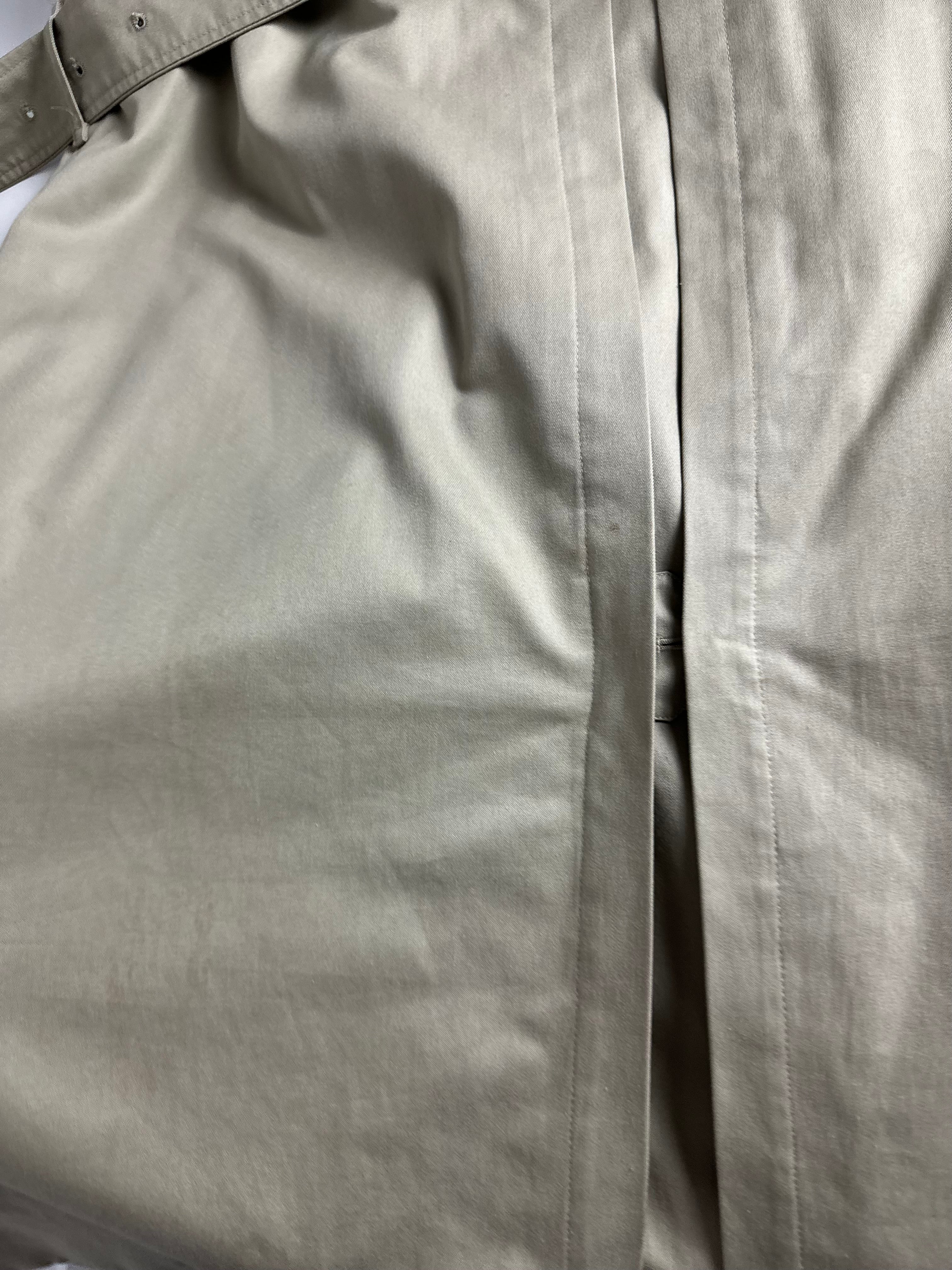 Burberrys Trenchcoat (12/M) including Inlet