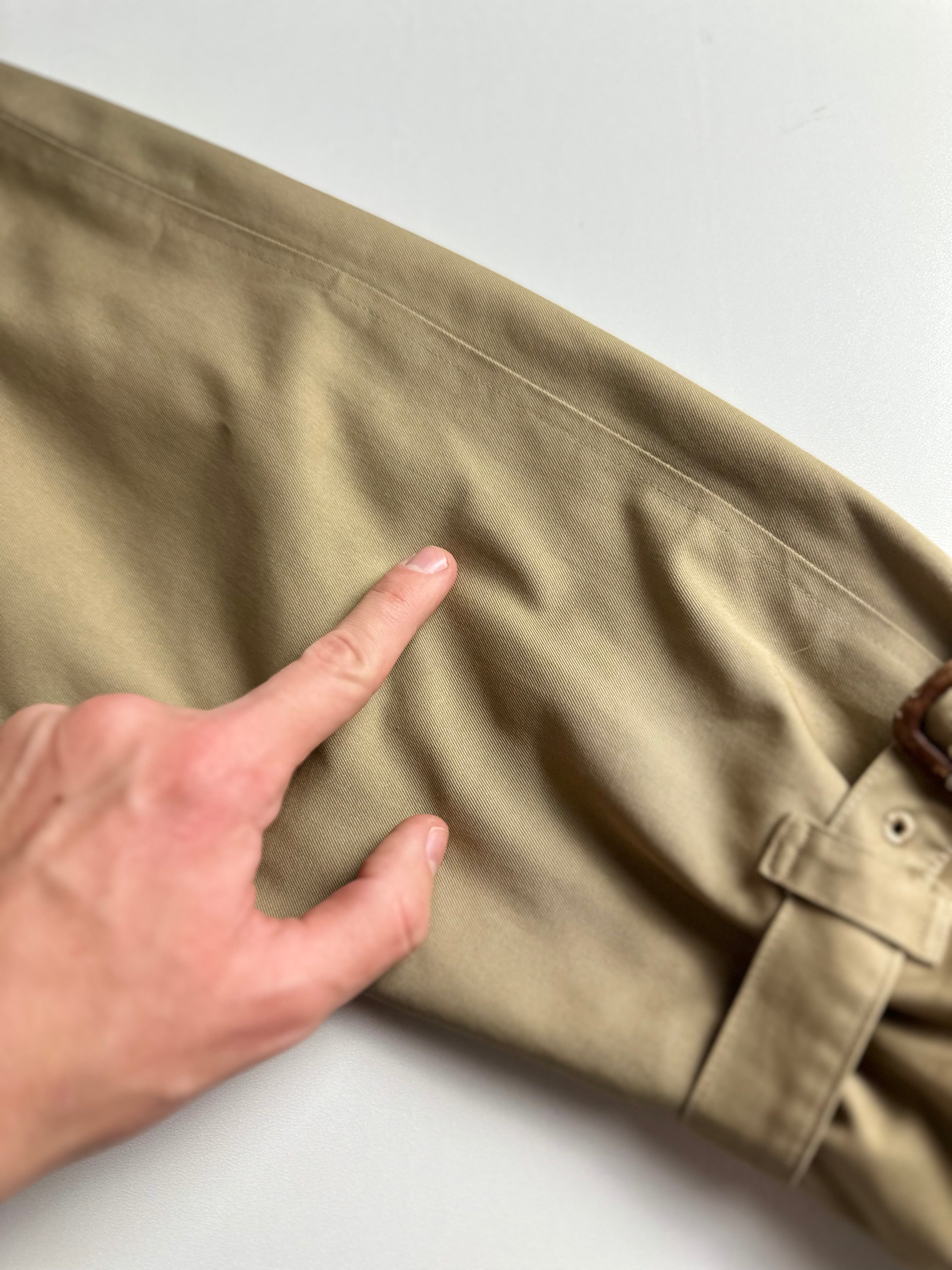 Burberrys Trenchcoat (14/L) including Inlet