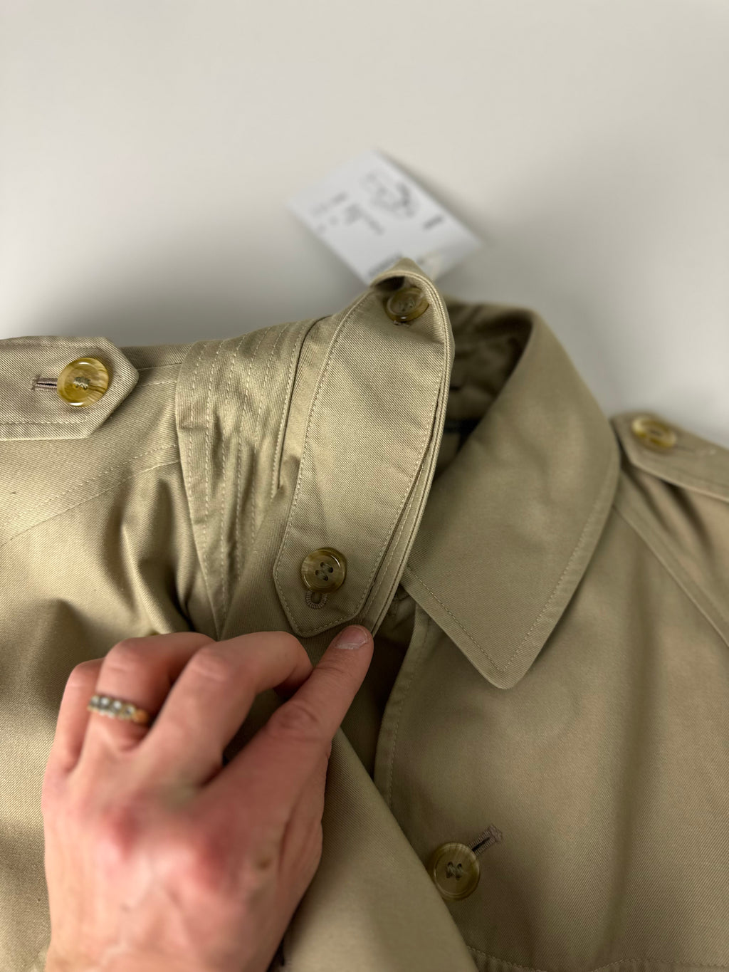 Burberrys Trenchcoat (10/S)