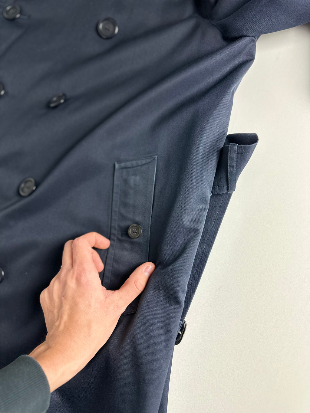 Burberrys Trenchcoat (52/L) including Inlet