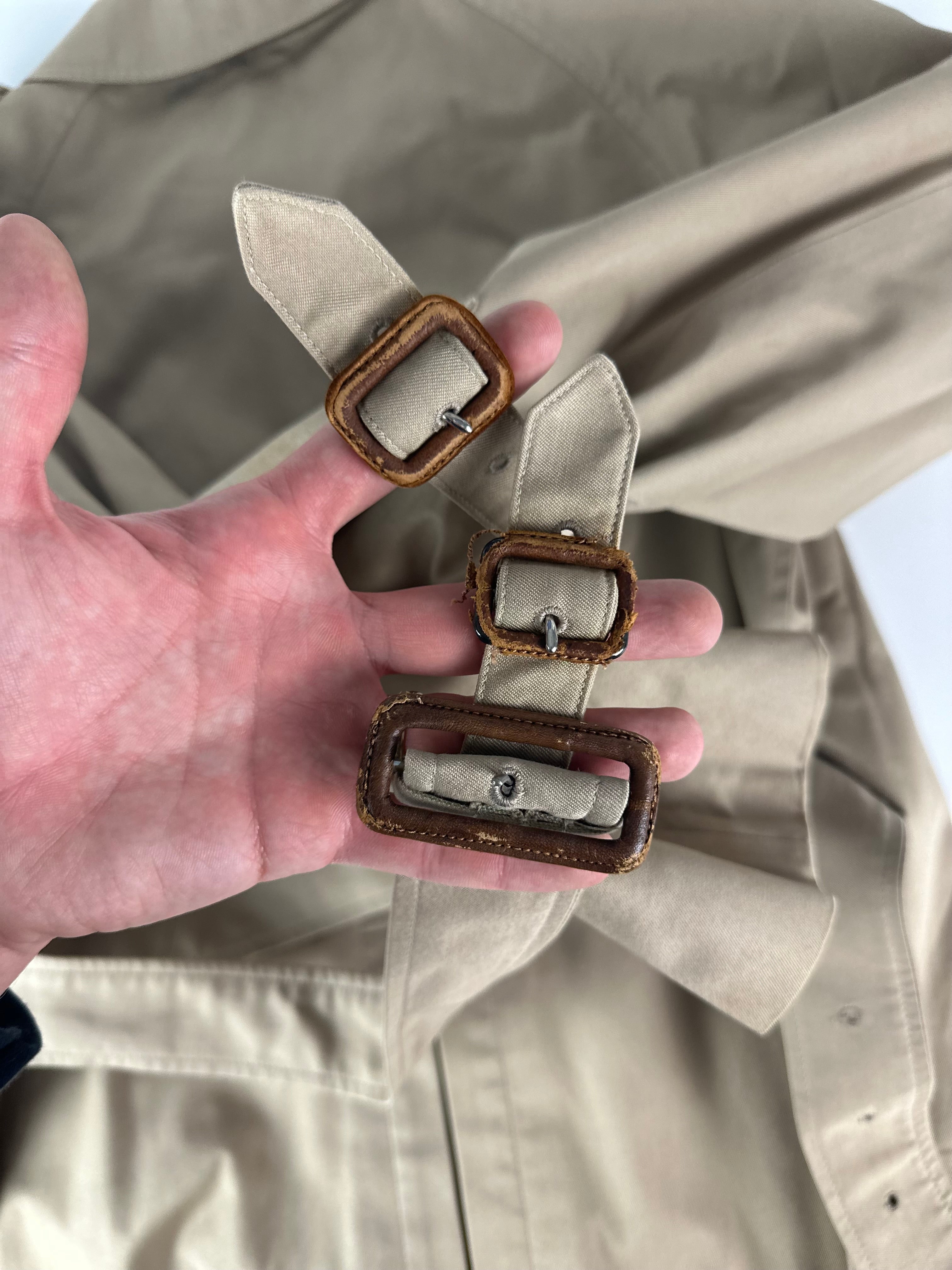 Burberrys Trenchcoat (14/L)