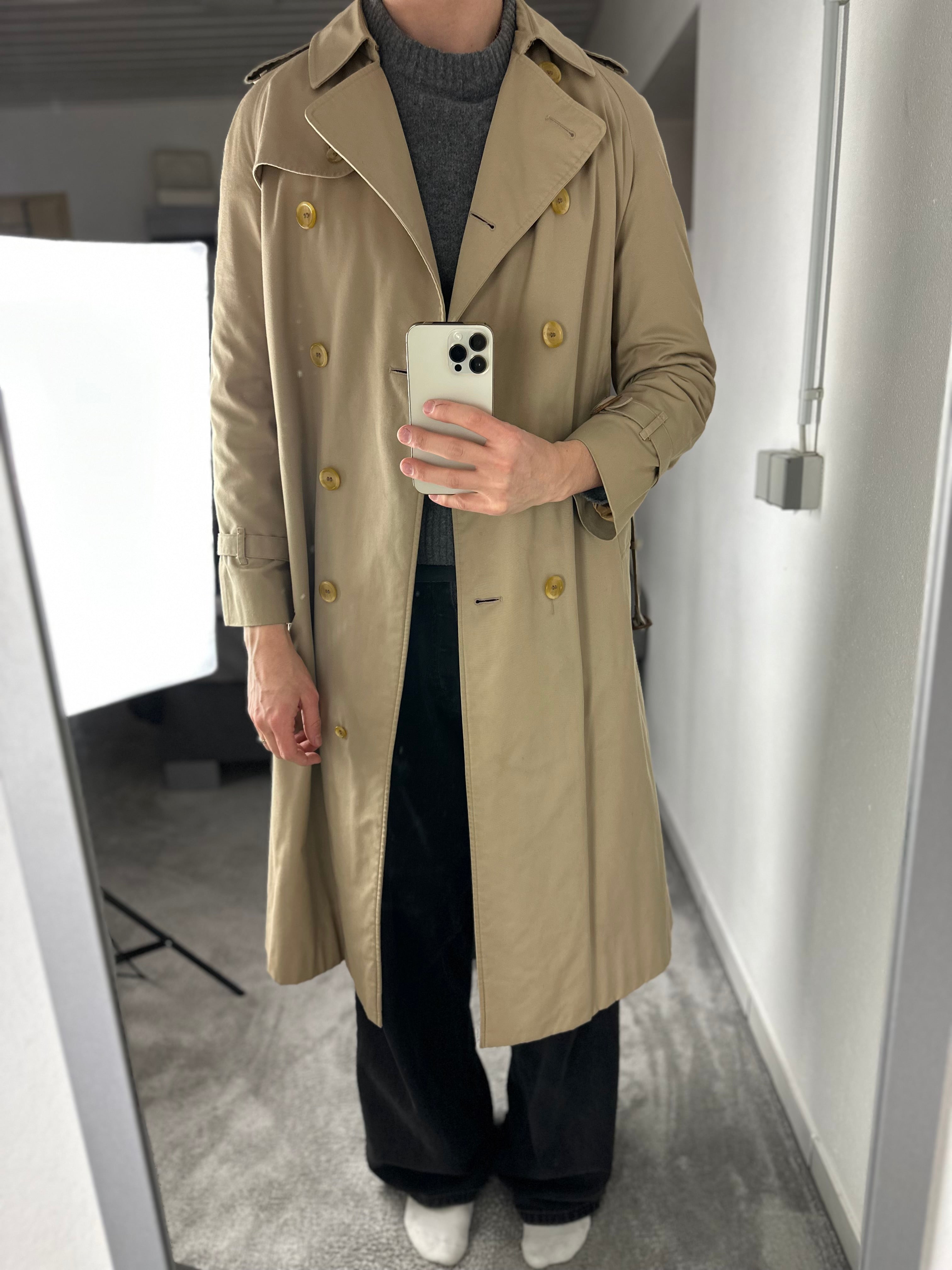Burberrys Trenchcoat (10/S)