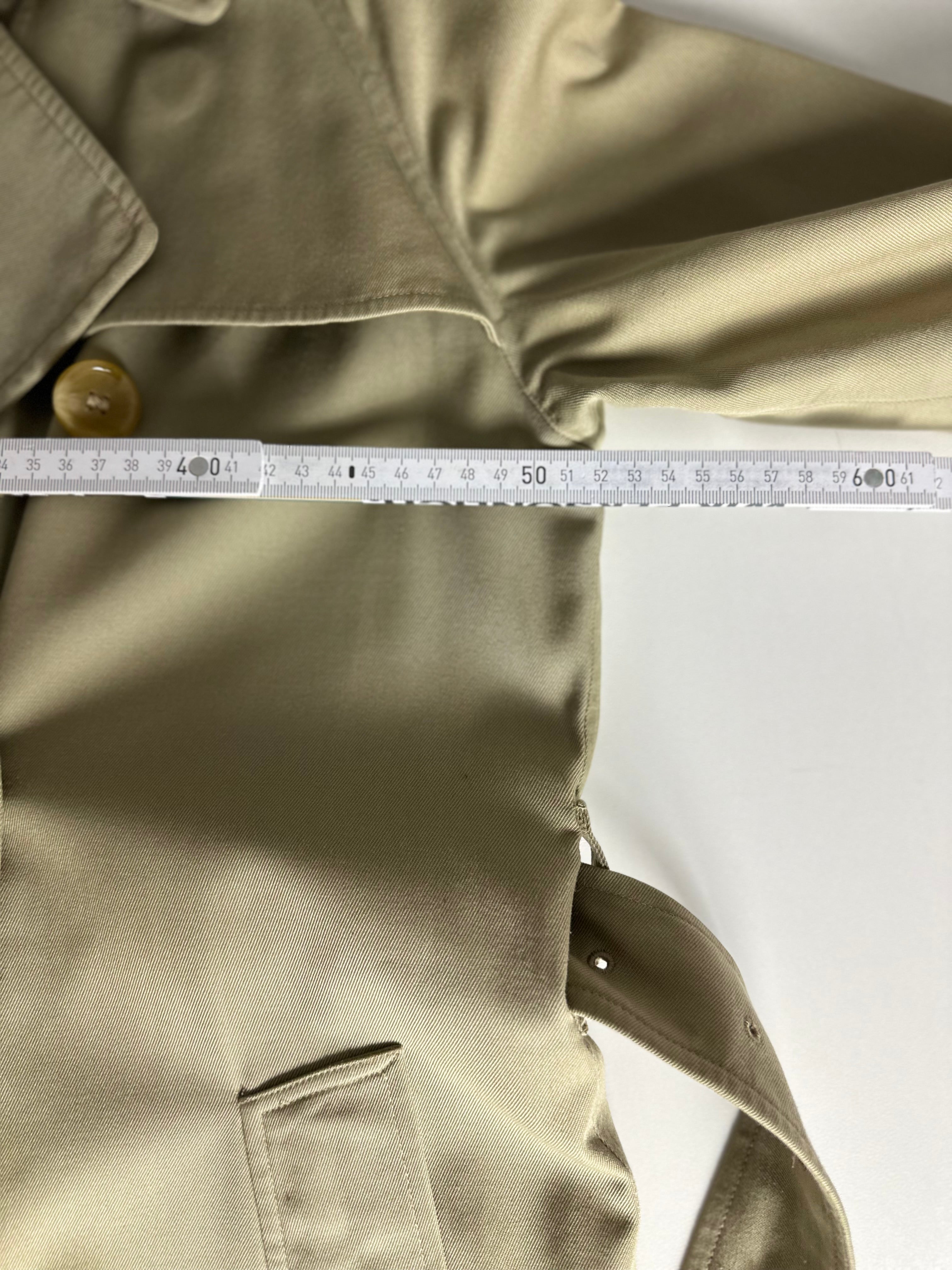 Burberrys Trenchcoat (10/S)