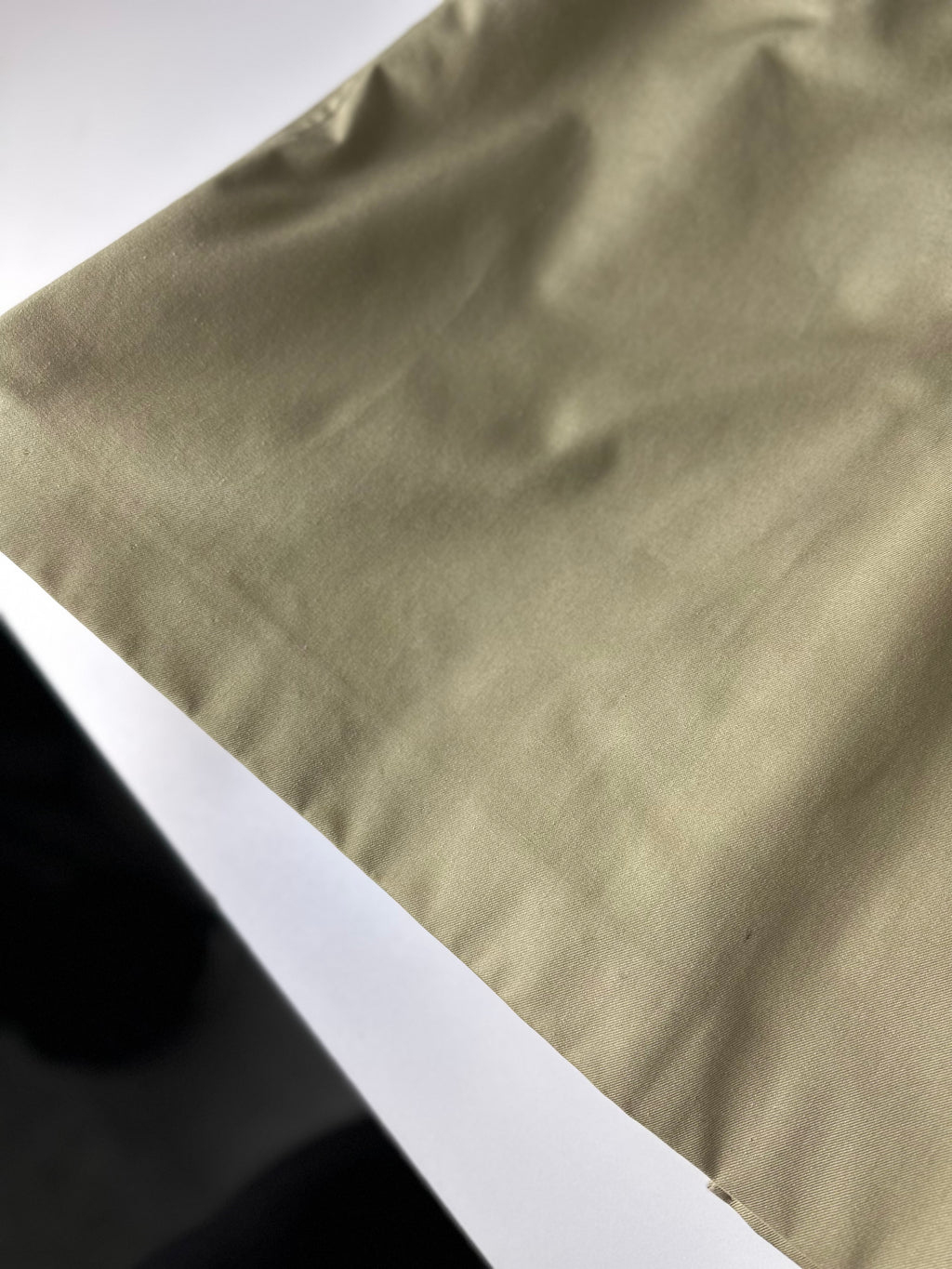 Burberrys Trenchcoat (12/M) including Inlet